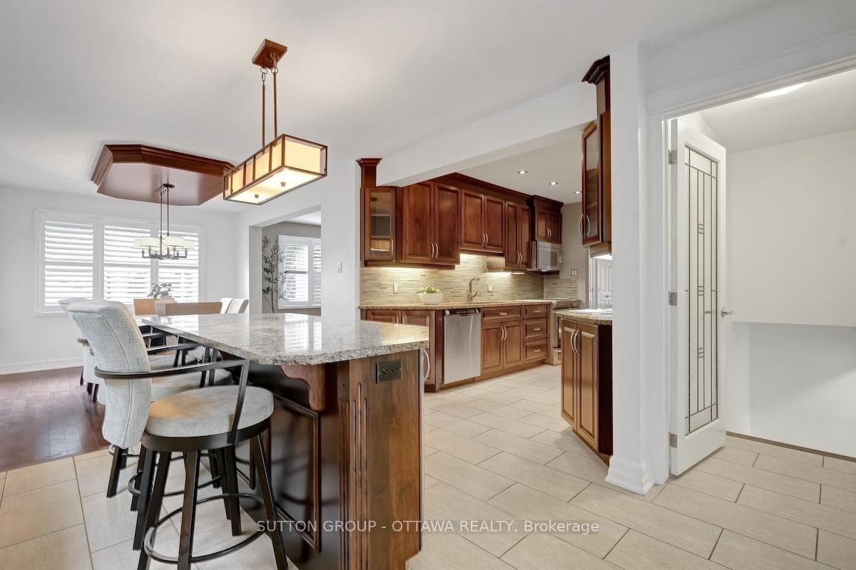 680 Weston Drive photo 20