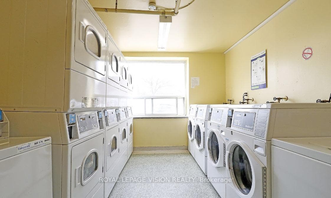 1765 Lawrence Avenue Unit 311 photo 26
