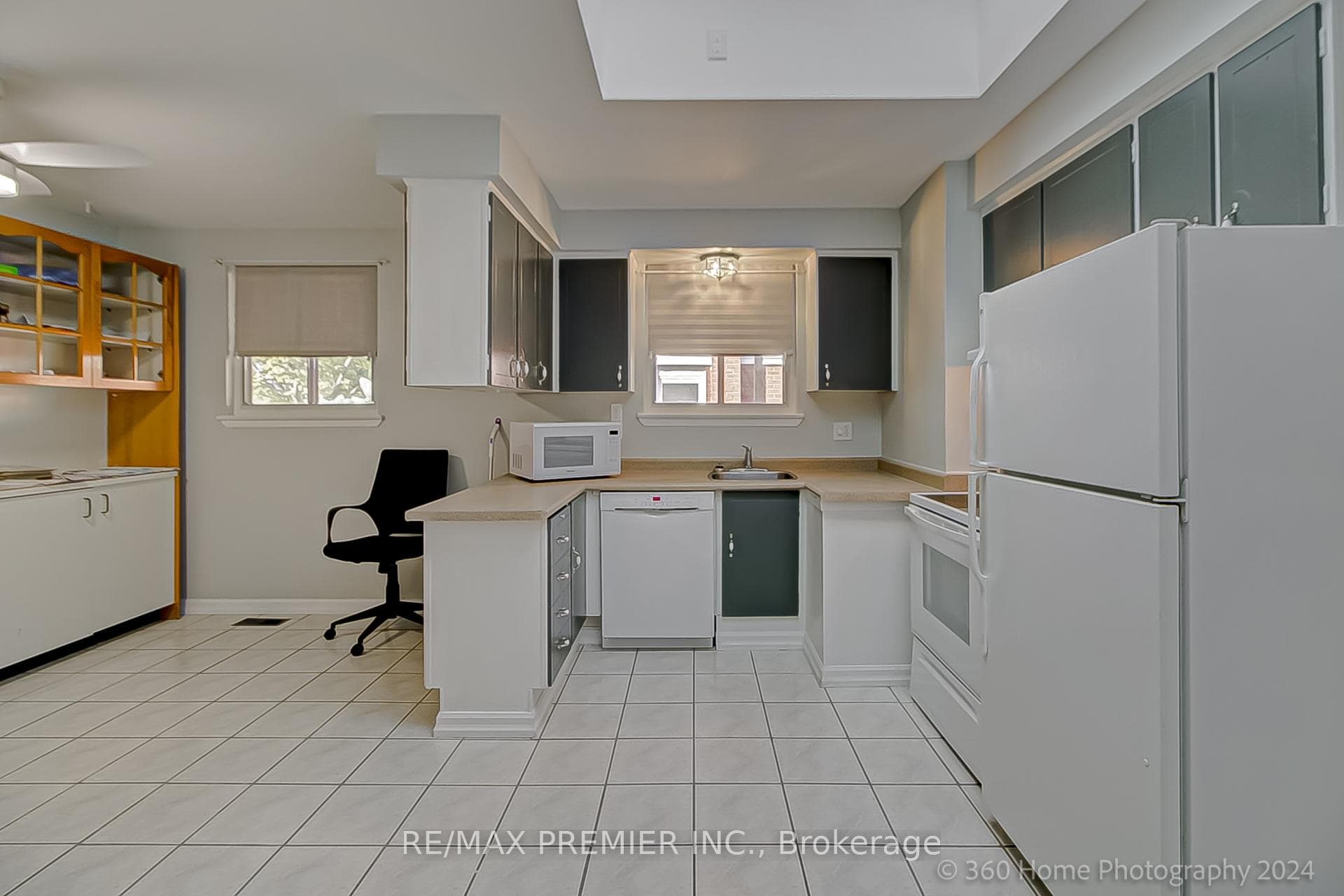151 Clements Road photo 6
