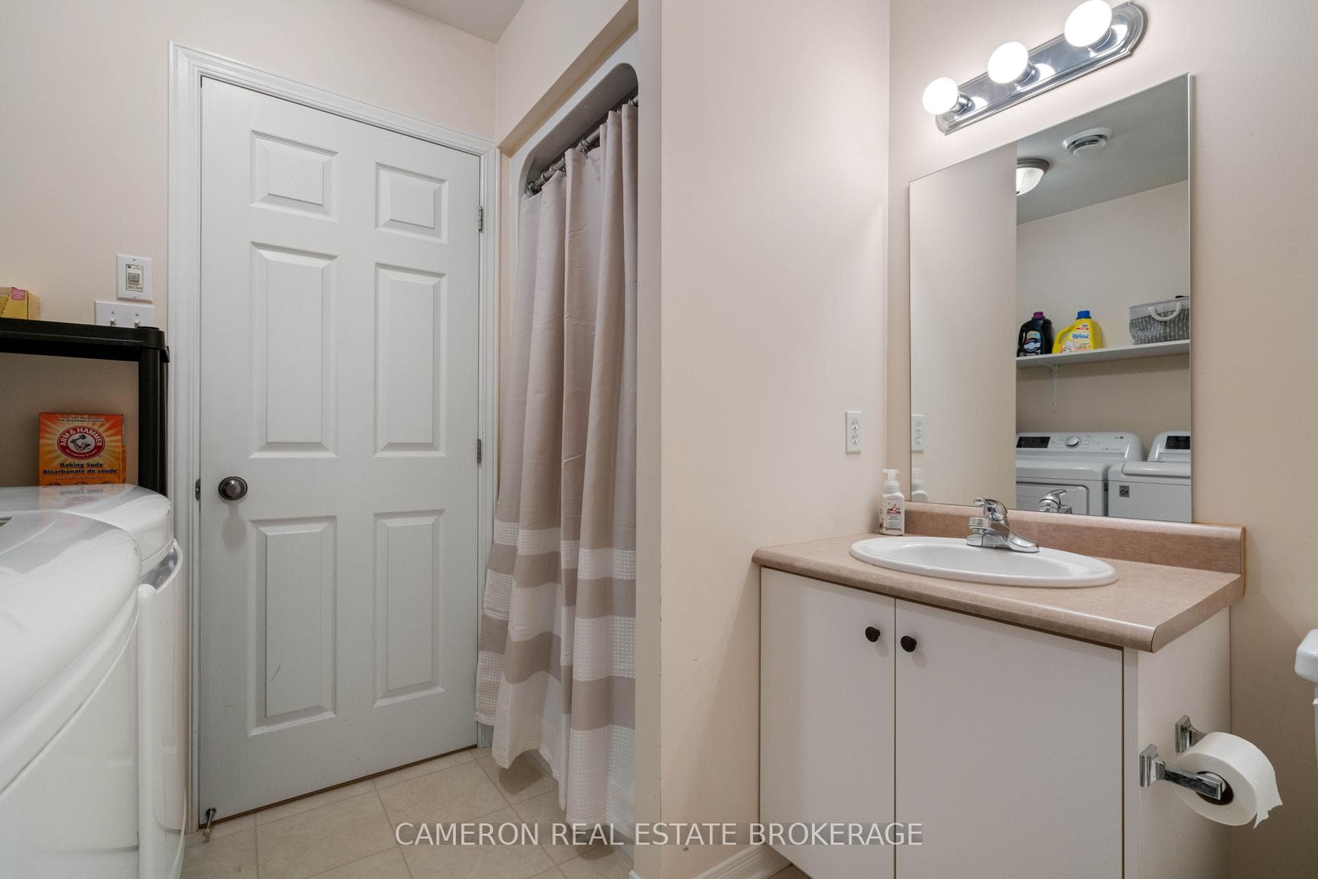 3215 Johnston Avenue photo 22
