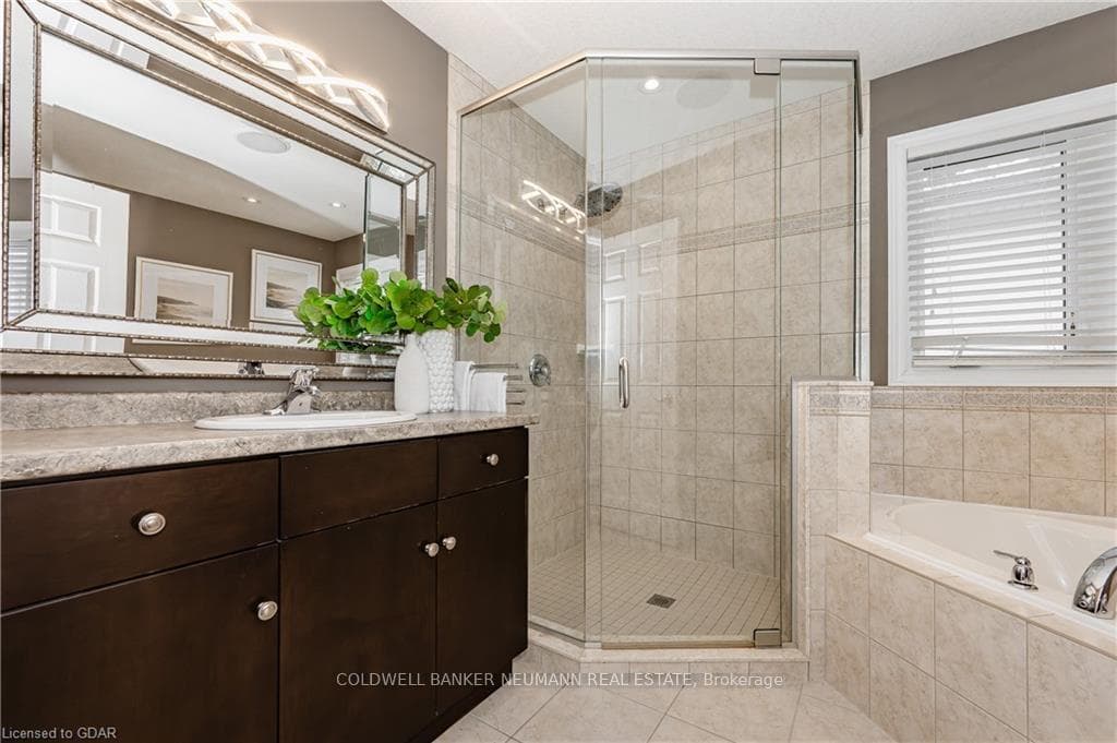 15 Hebert Street photo 24