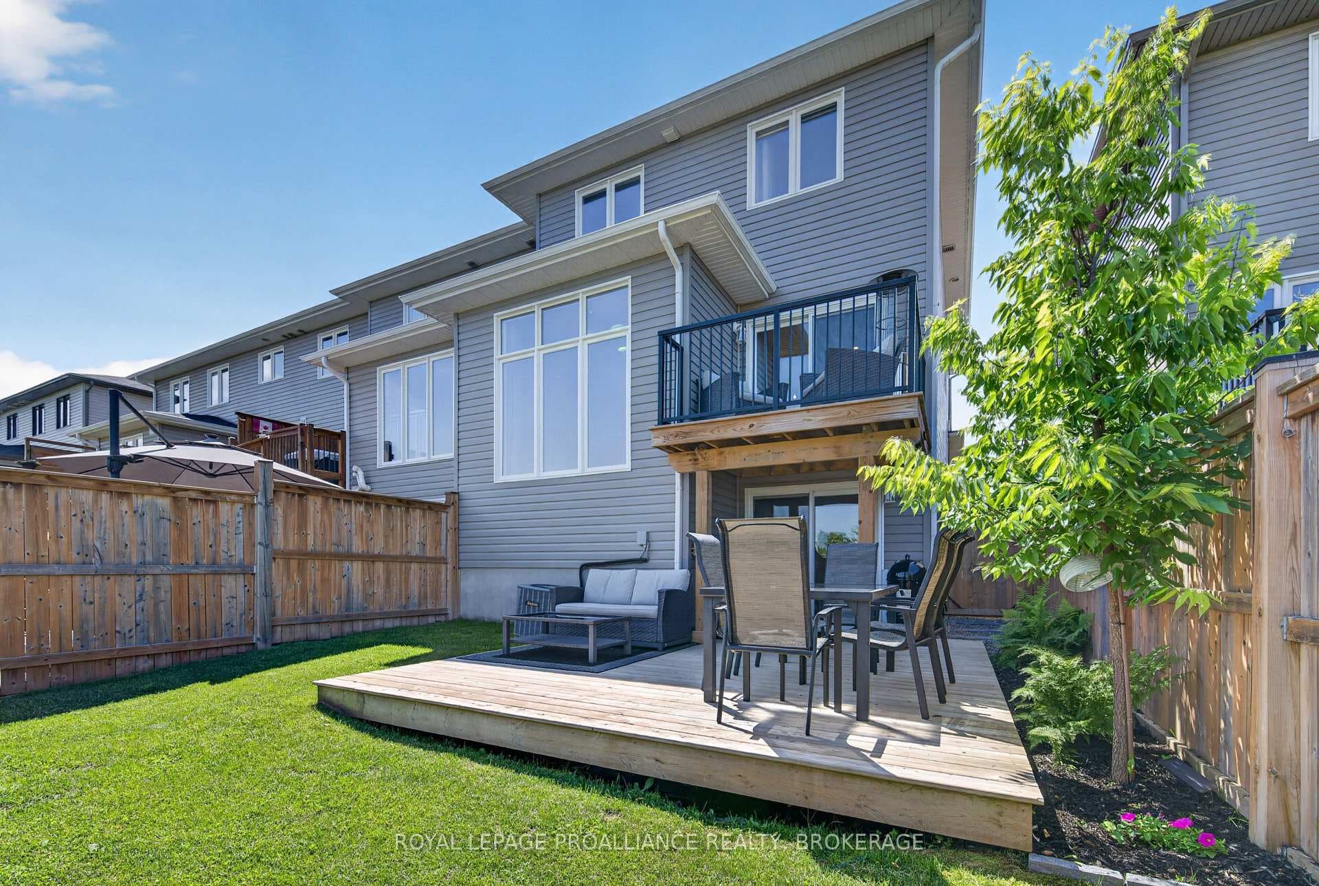 378 Buckthorn Drive photo 37