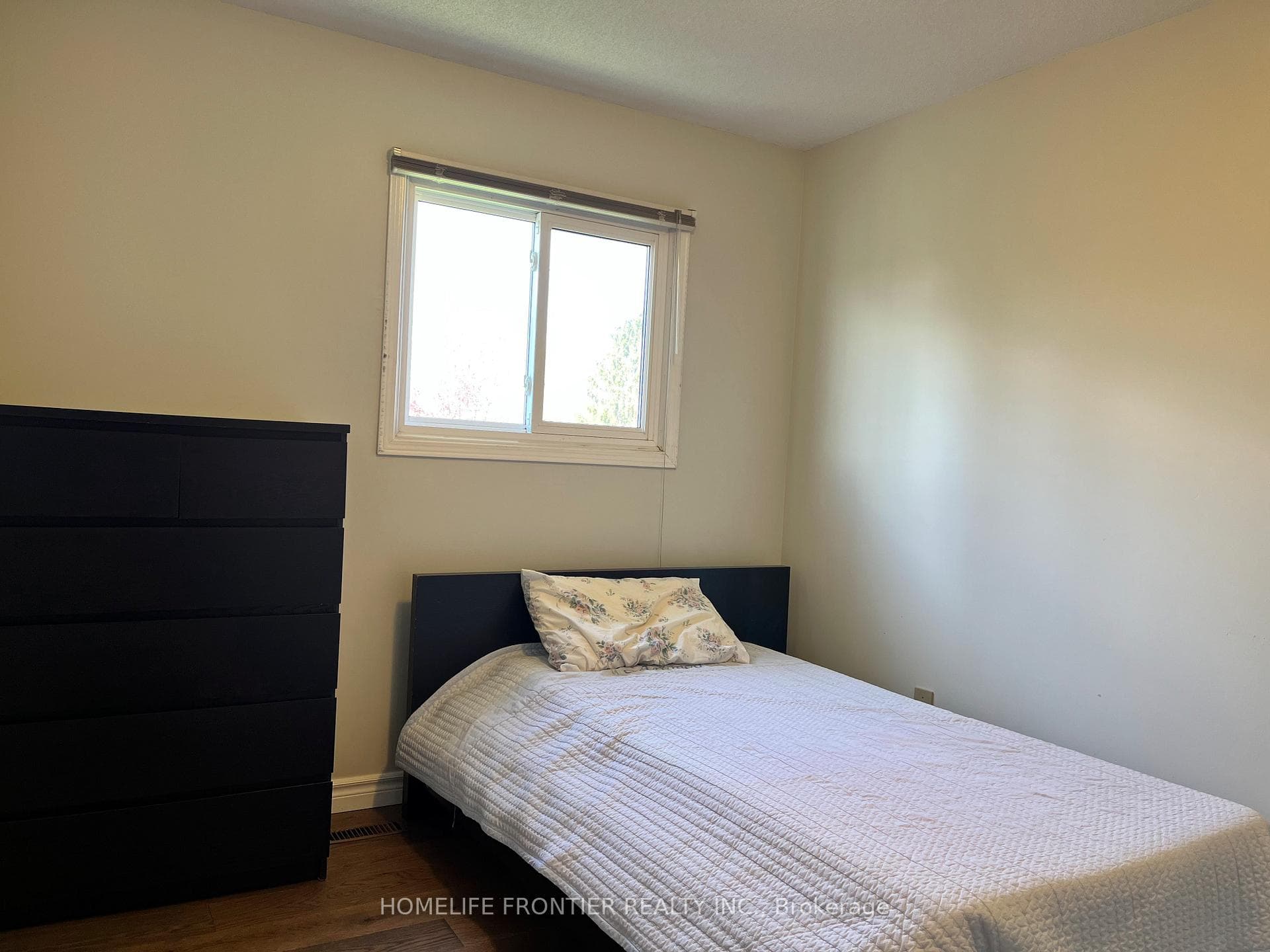 36 Tamara Drive photo 31