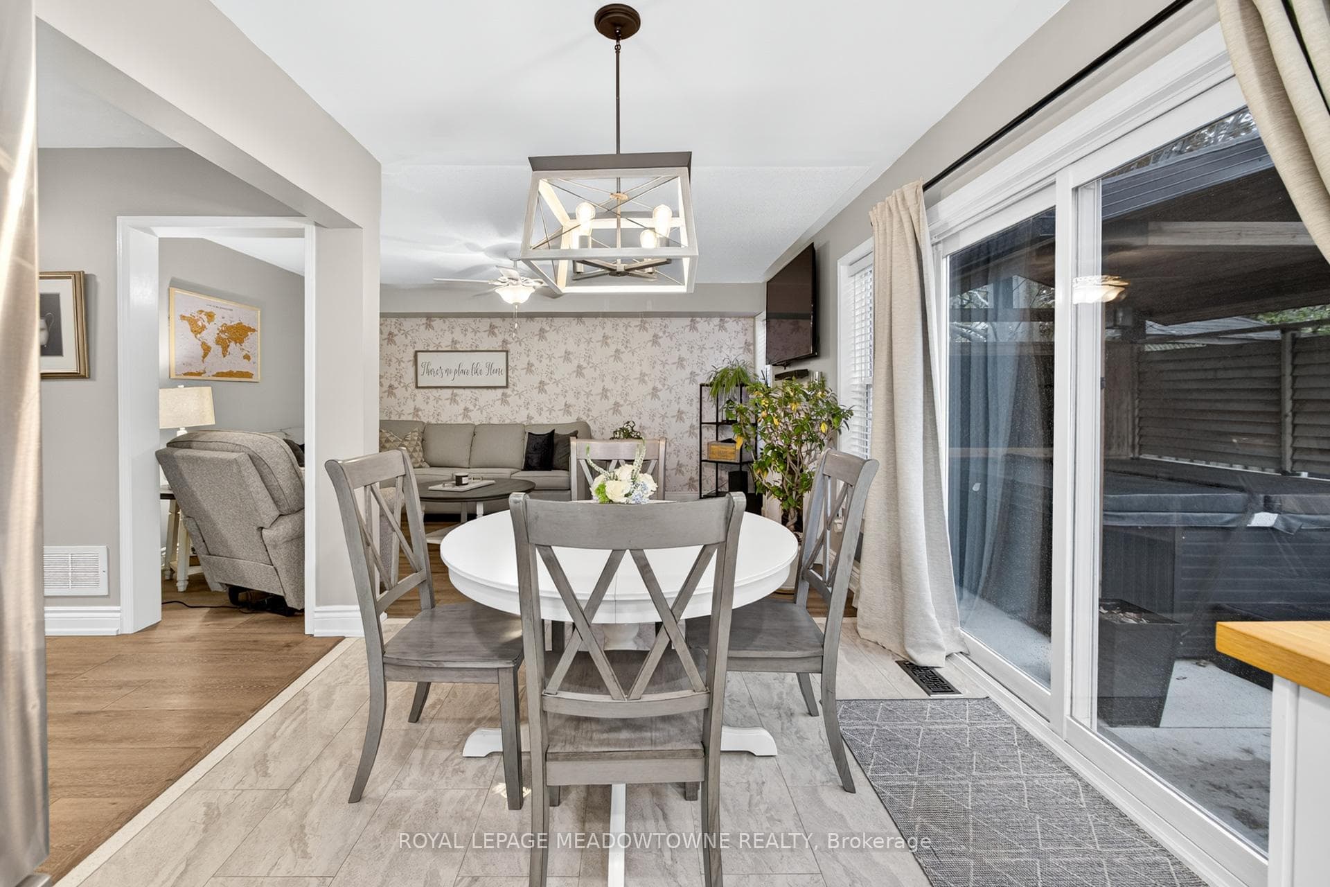 60 Tanners Drive photo 18