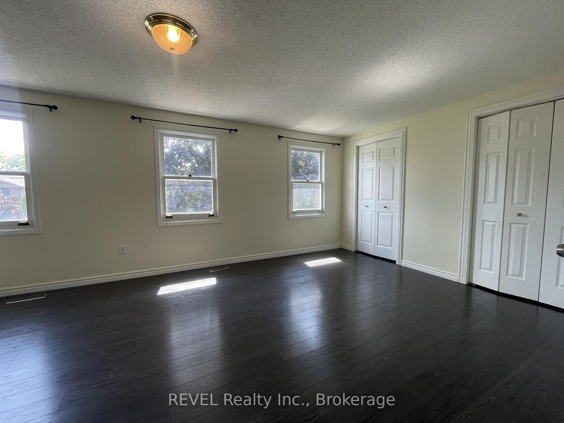 24 Rembrandt Drive photo 22