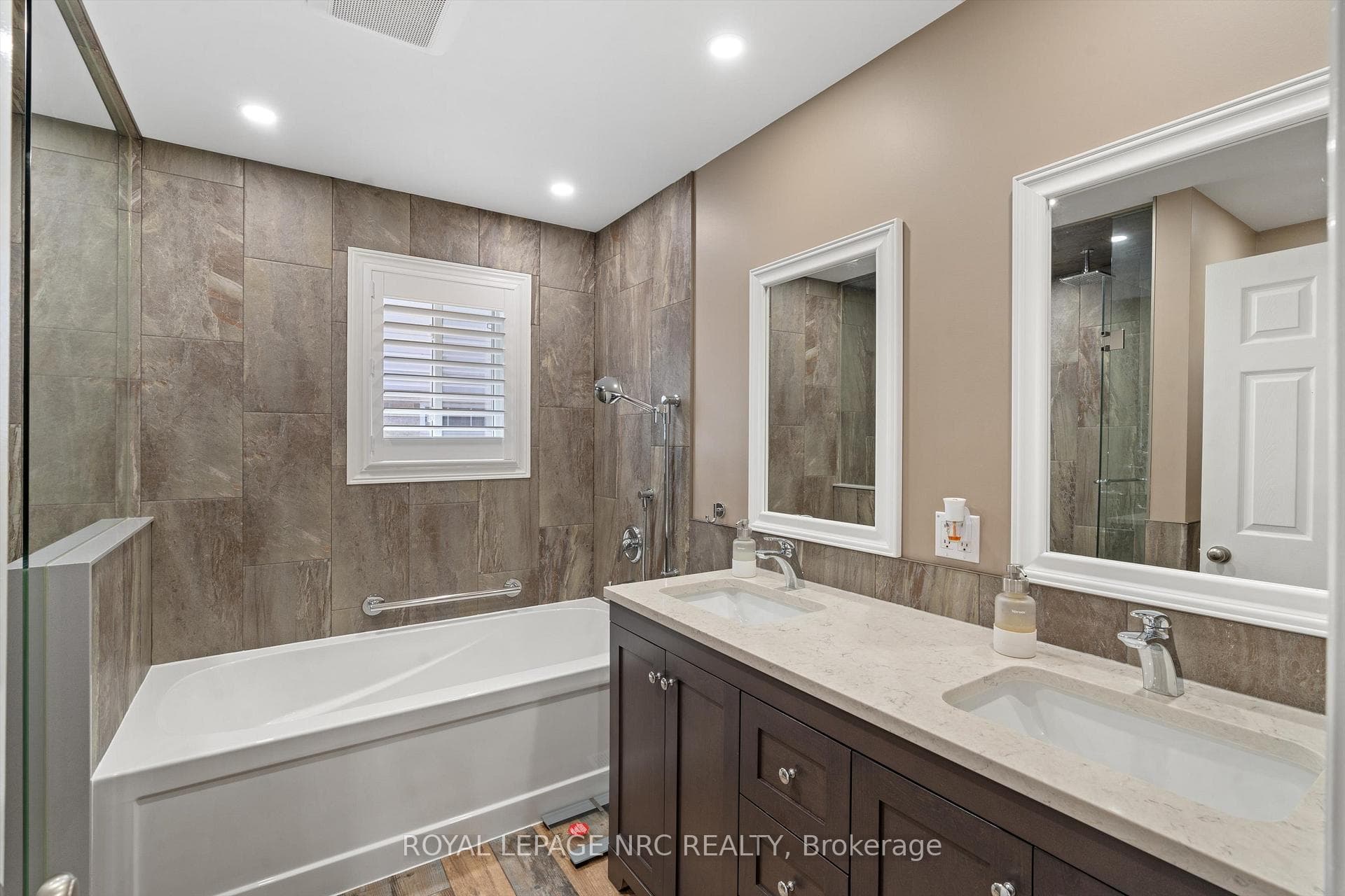52 Thorold Ave Avenue photo 18