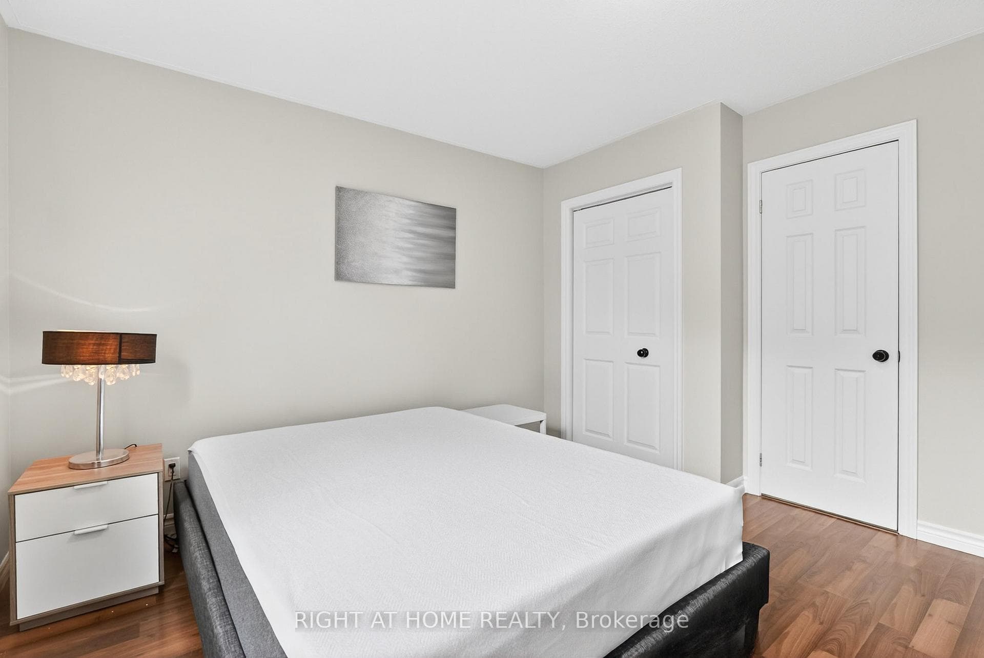 5524 Fraser Street photo 18