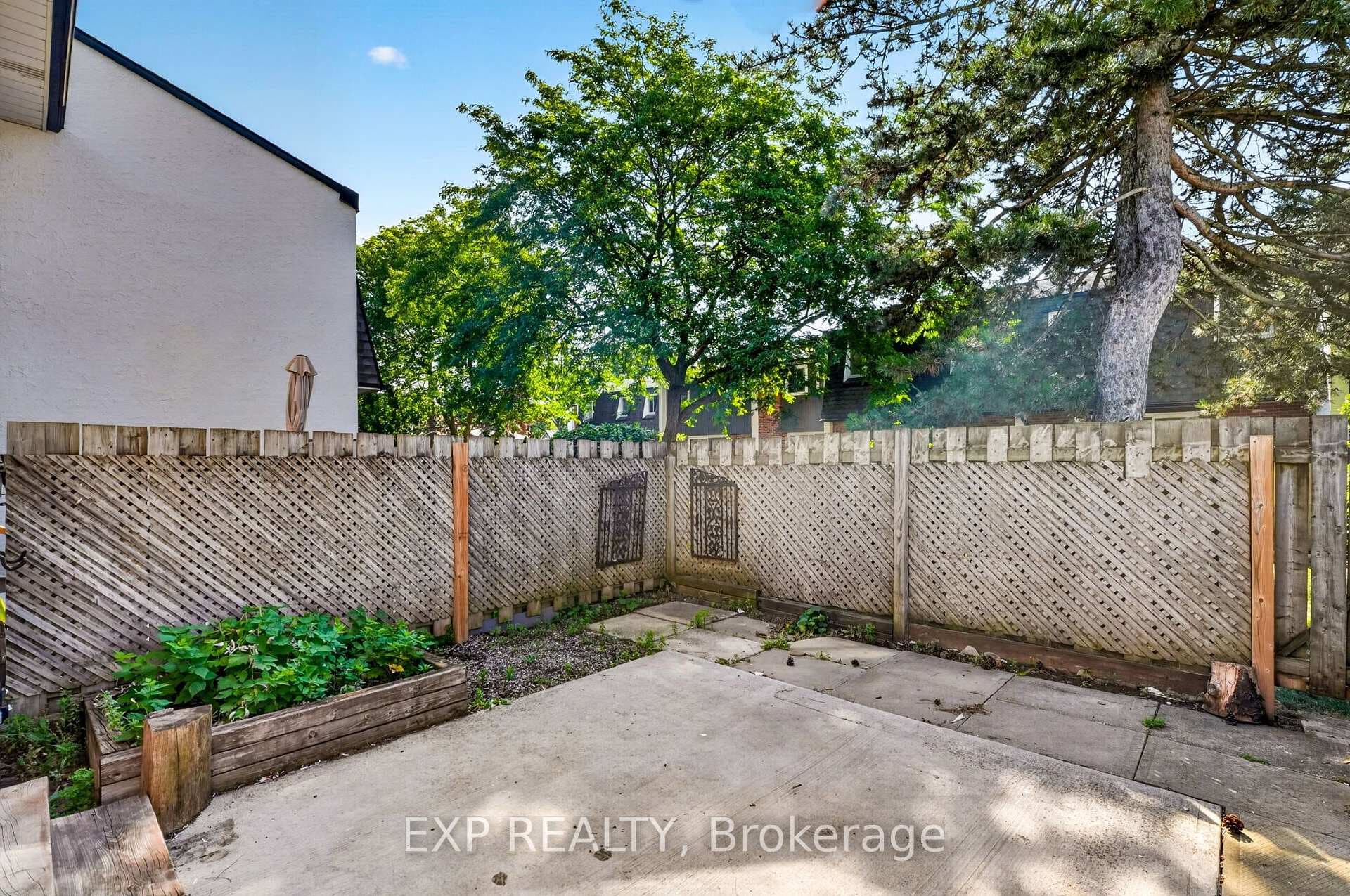 77 Linwell Road Unit 113 photo 38