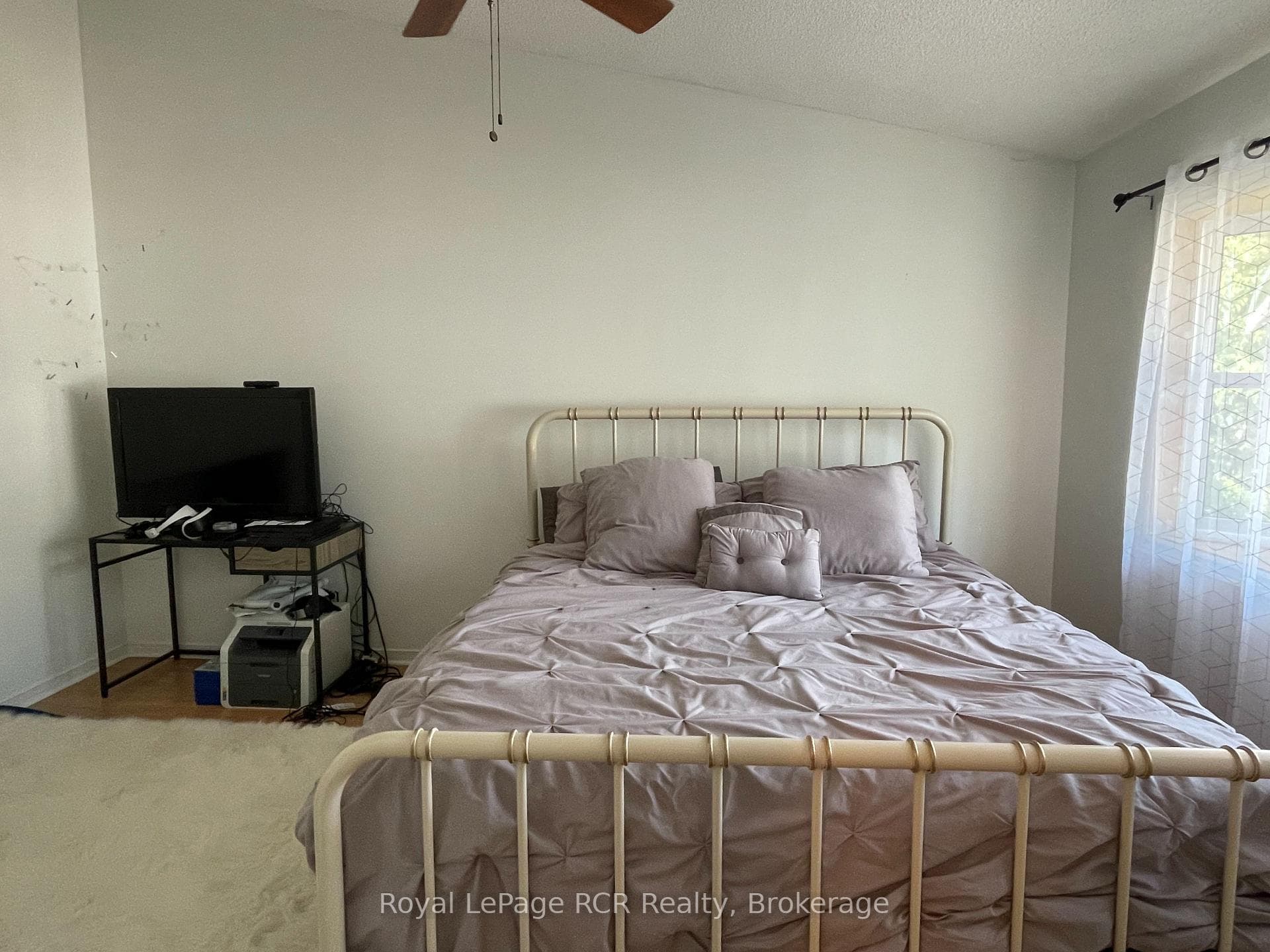 409 Thomas Street photo 20