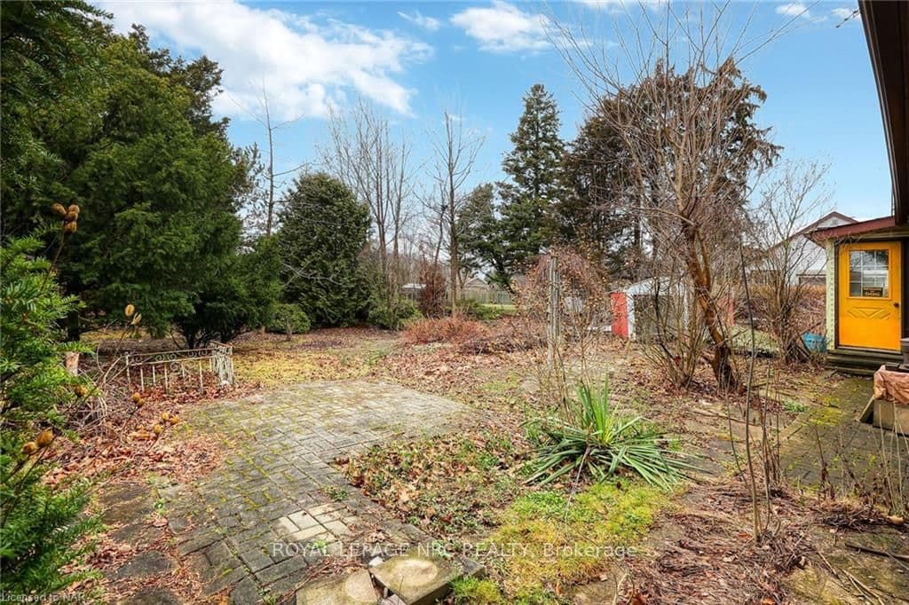 5723 MONTROSE Road photo 9
