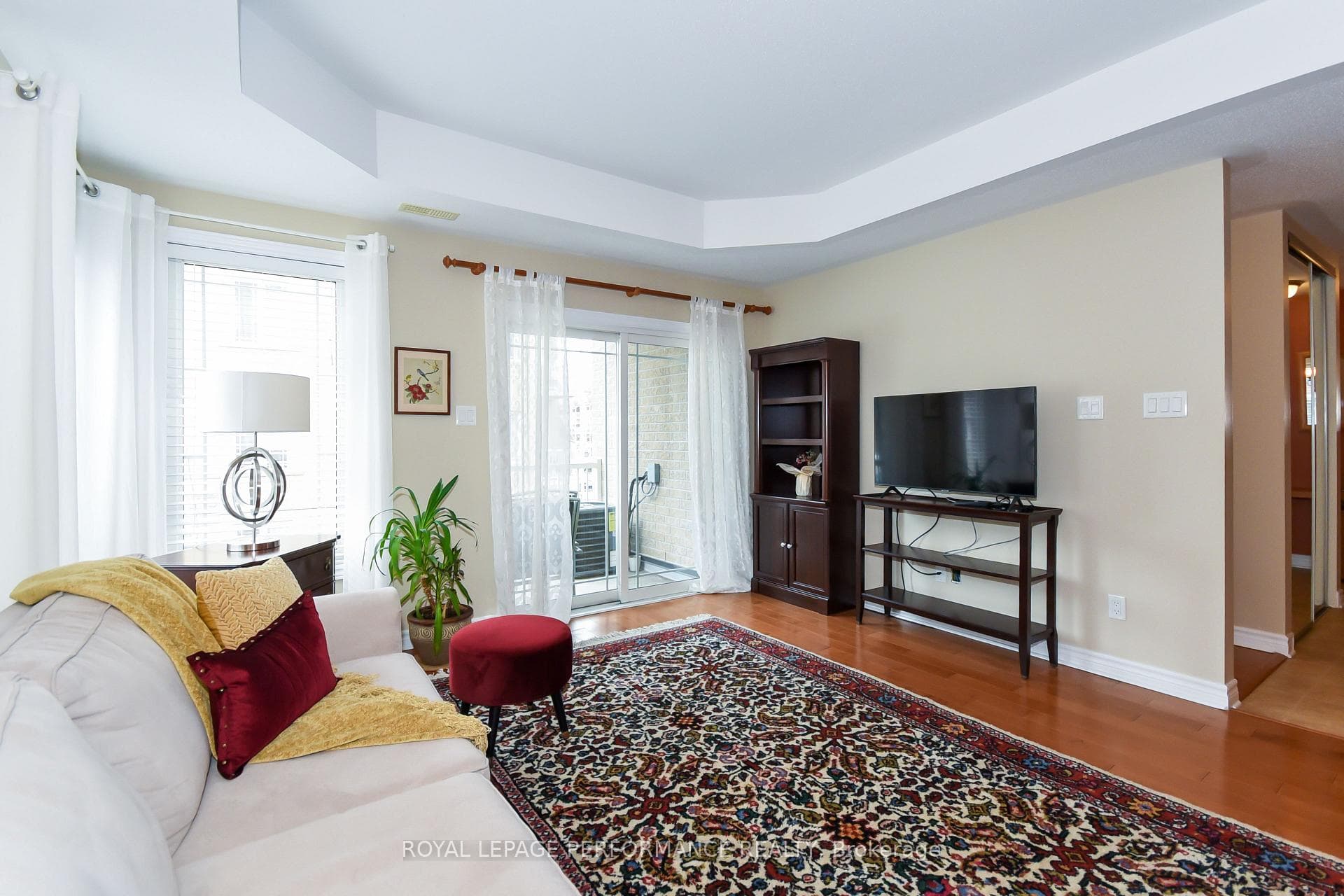 224 Paseo Private Unit 4 photo 5