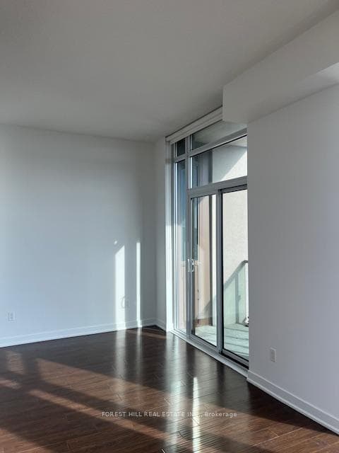 320 Tweedsmuir Avenue Unit 2806 photo 16