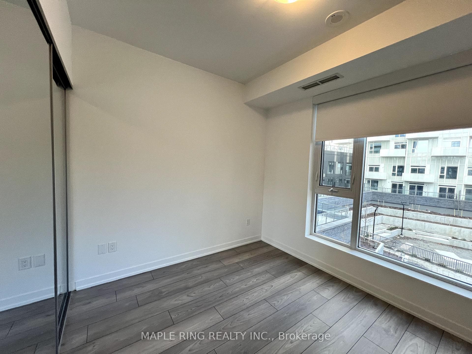 10 Abeja Street Unit 426 photo 7