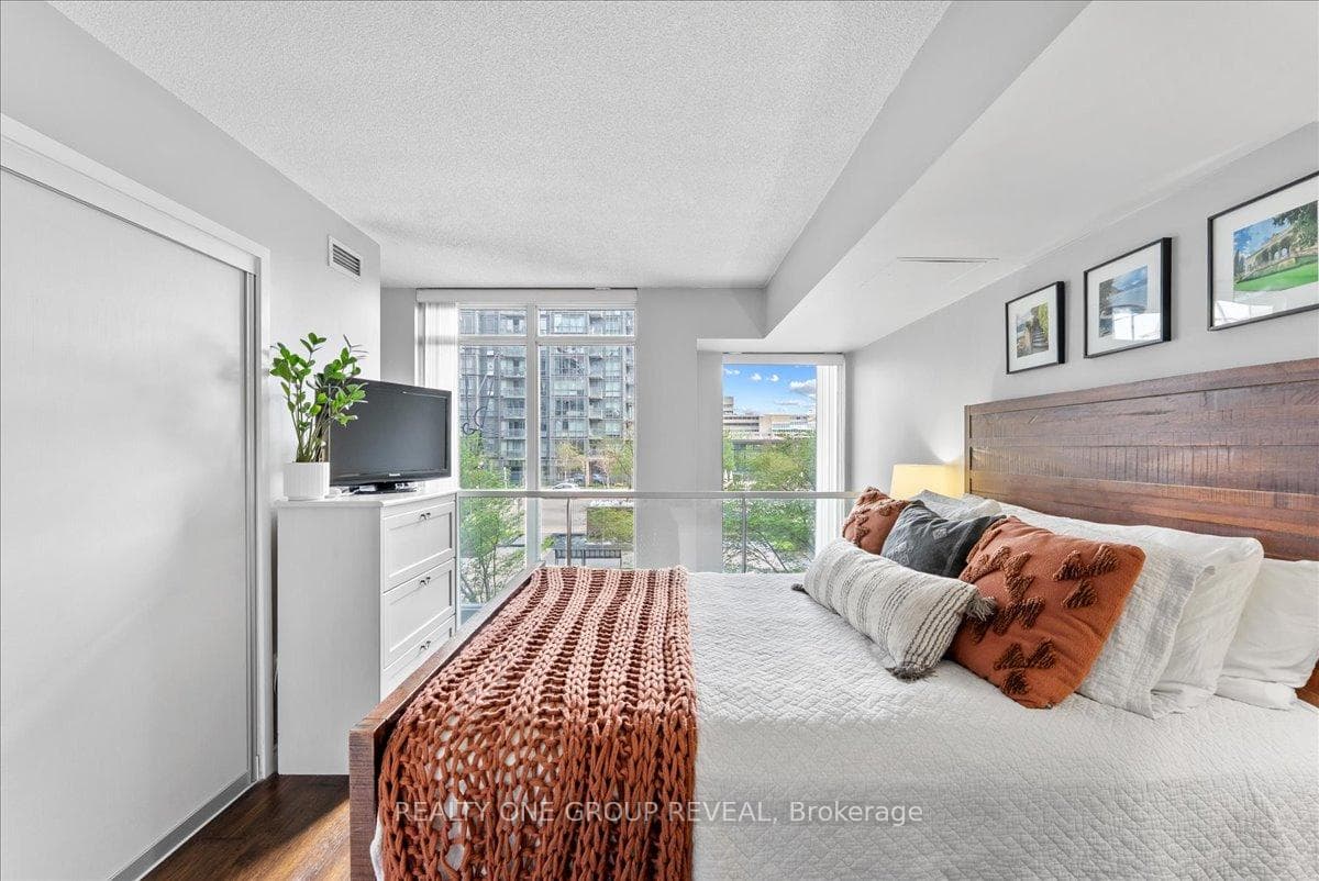 15 Brunel Court Unit 112 photo 20
