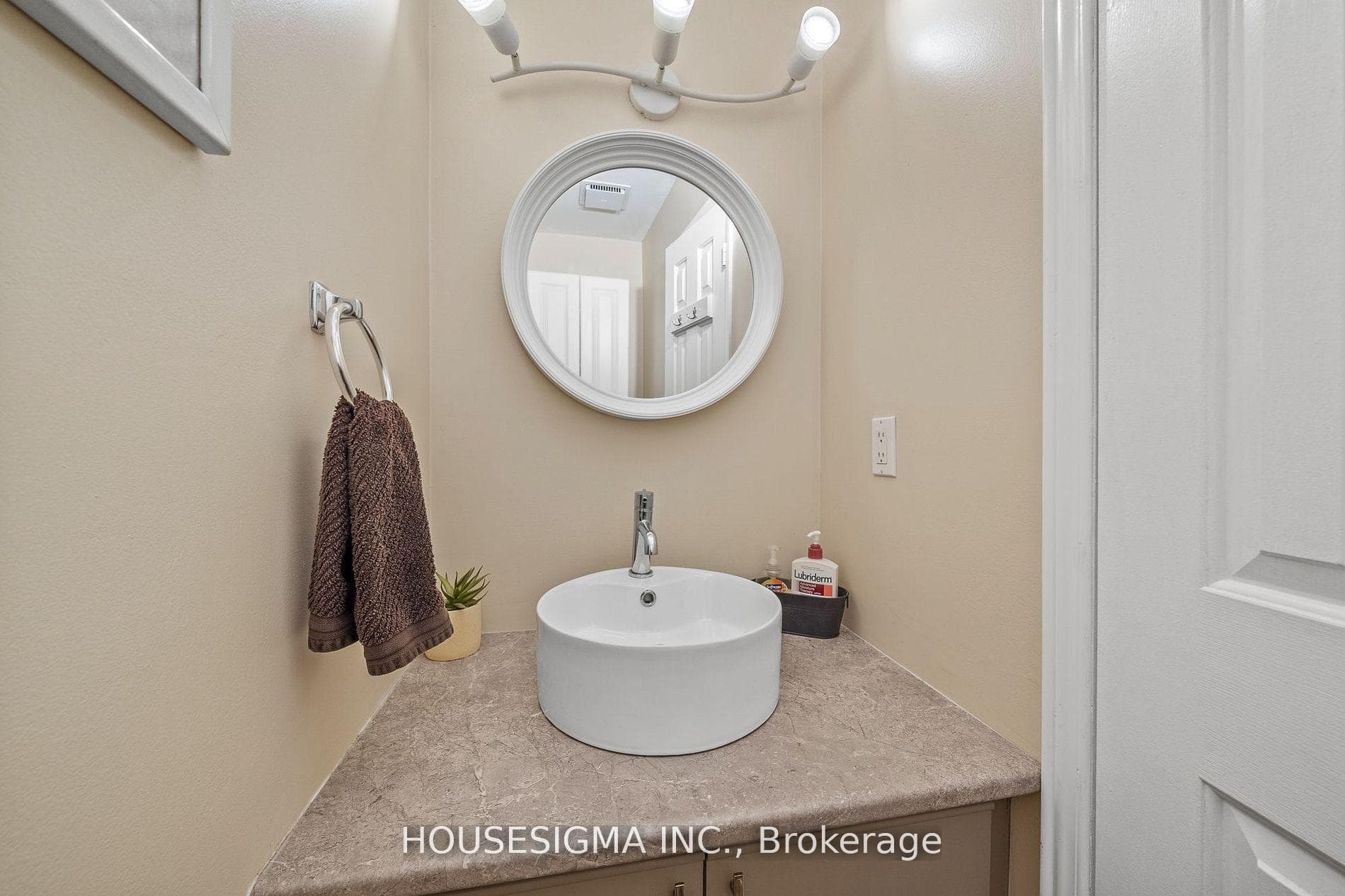 33 Horseshoe Drive photo 15