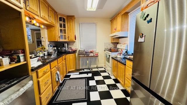 349 Kipling Avenue photo 3