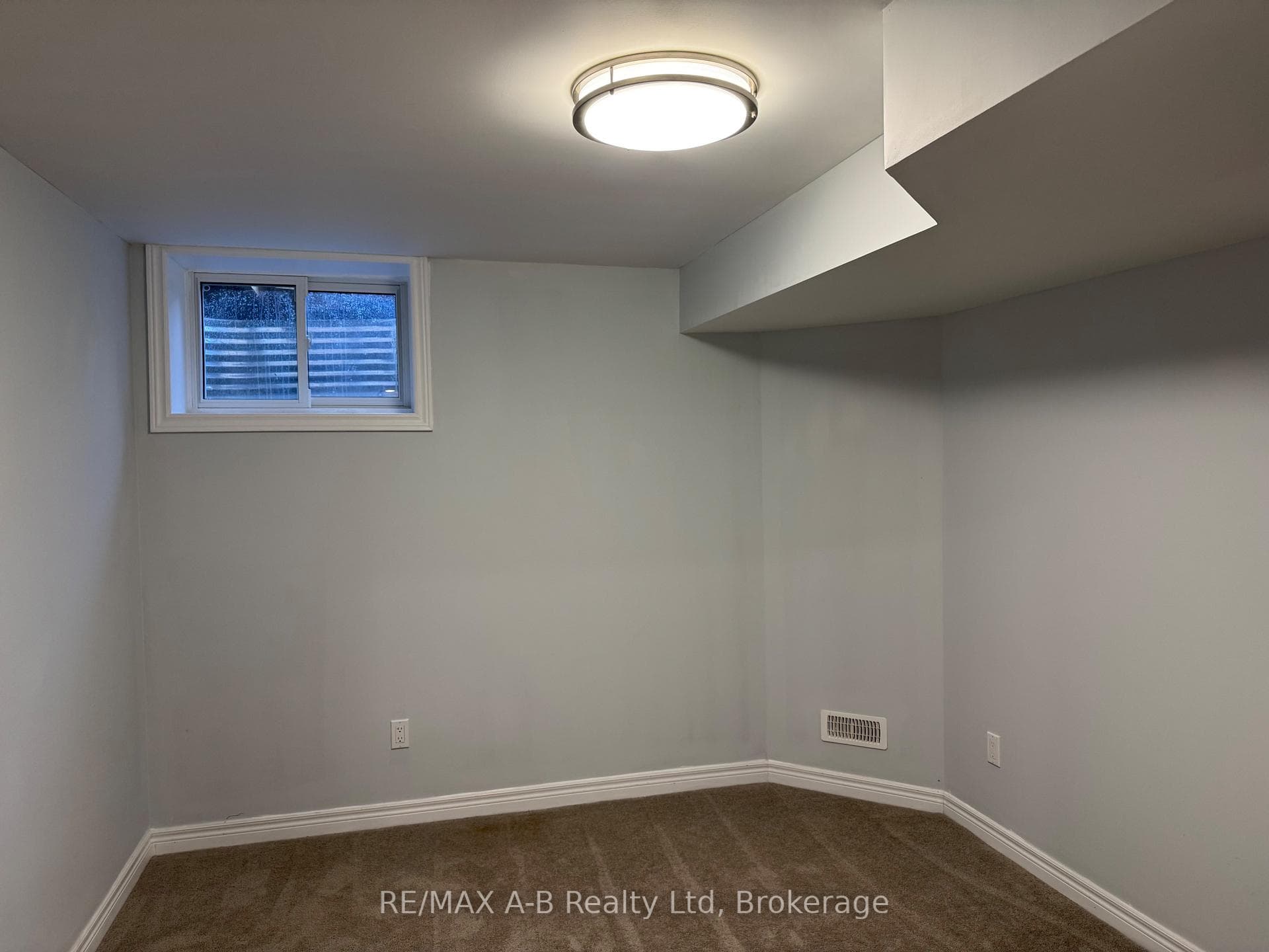 1522 Caen Avenue Unit Lowe Unit photo 10