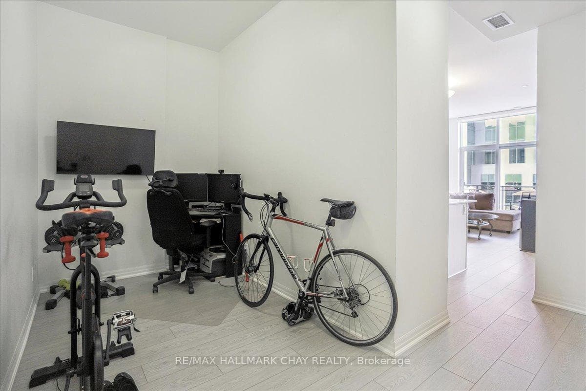 111 Worsley Street Unit PH-02 photo 15