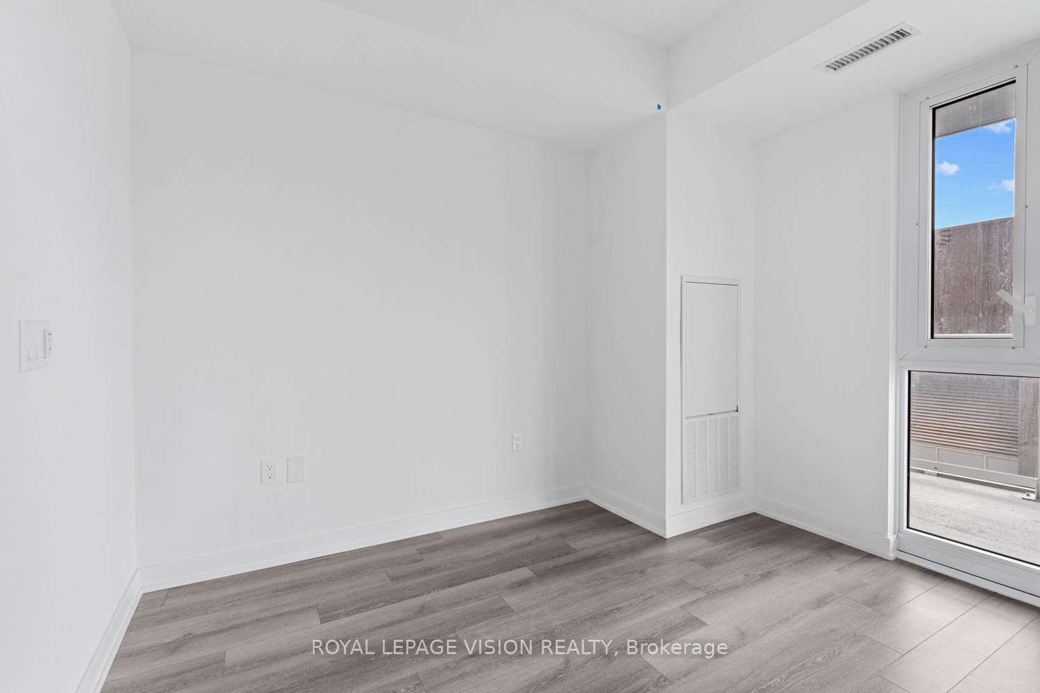 230 Simcoe Street Unit 3113 photo 14