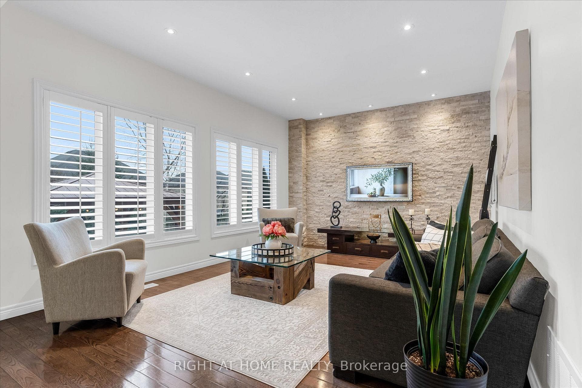 87 Newcombe Road photo 7