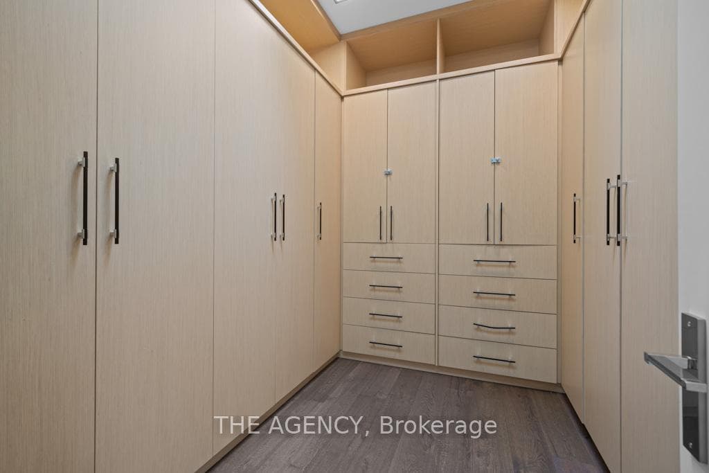 8 Frivick Court photo 34