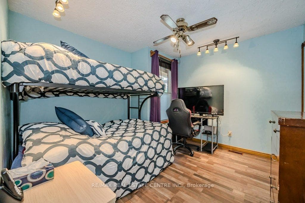289 Garafraxa Street photo 18