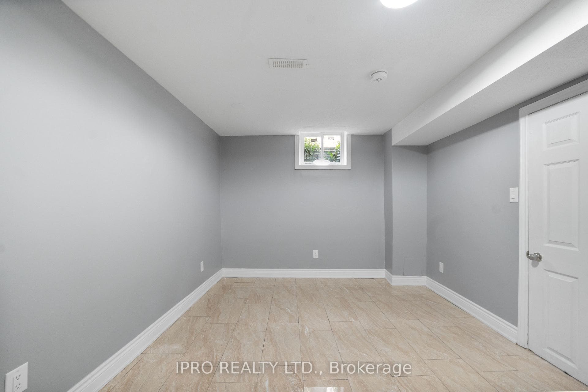 26 Newman Court Unit Lower photo 9