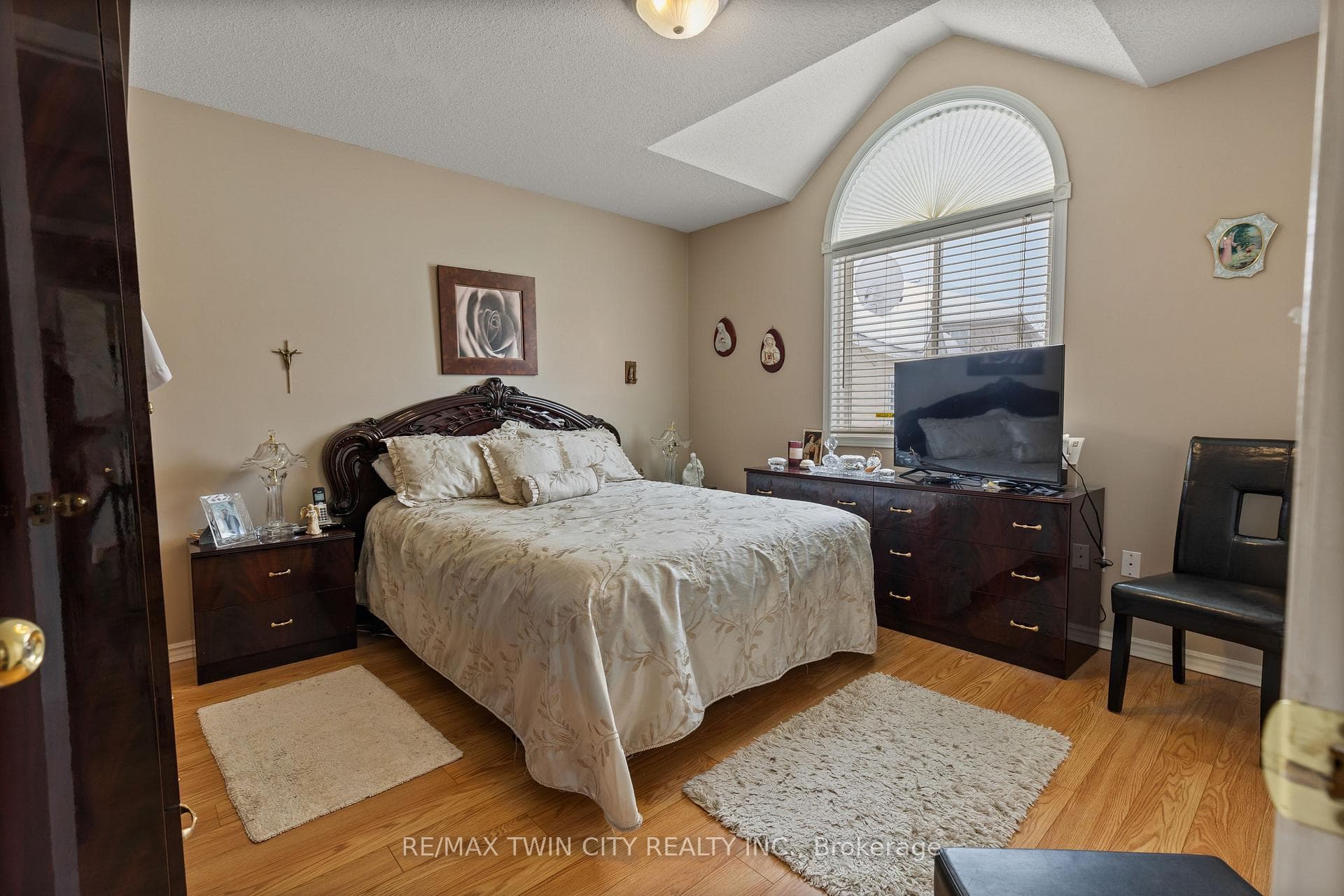 19 Waffler Crescent photo 14