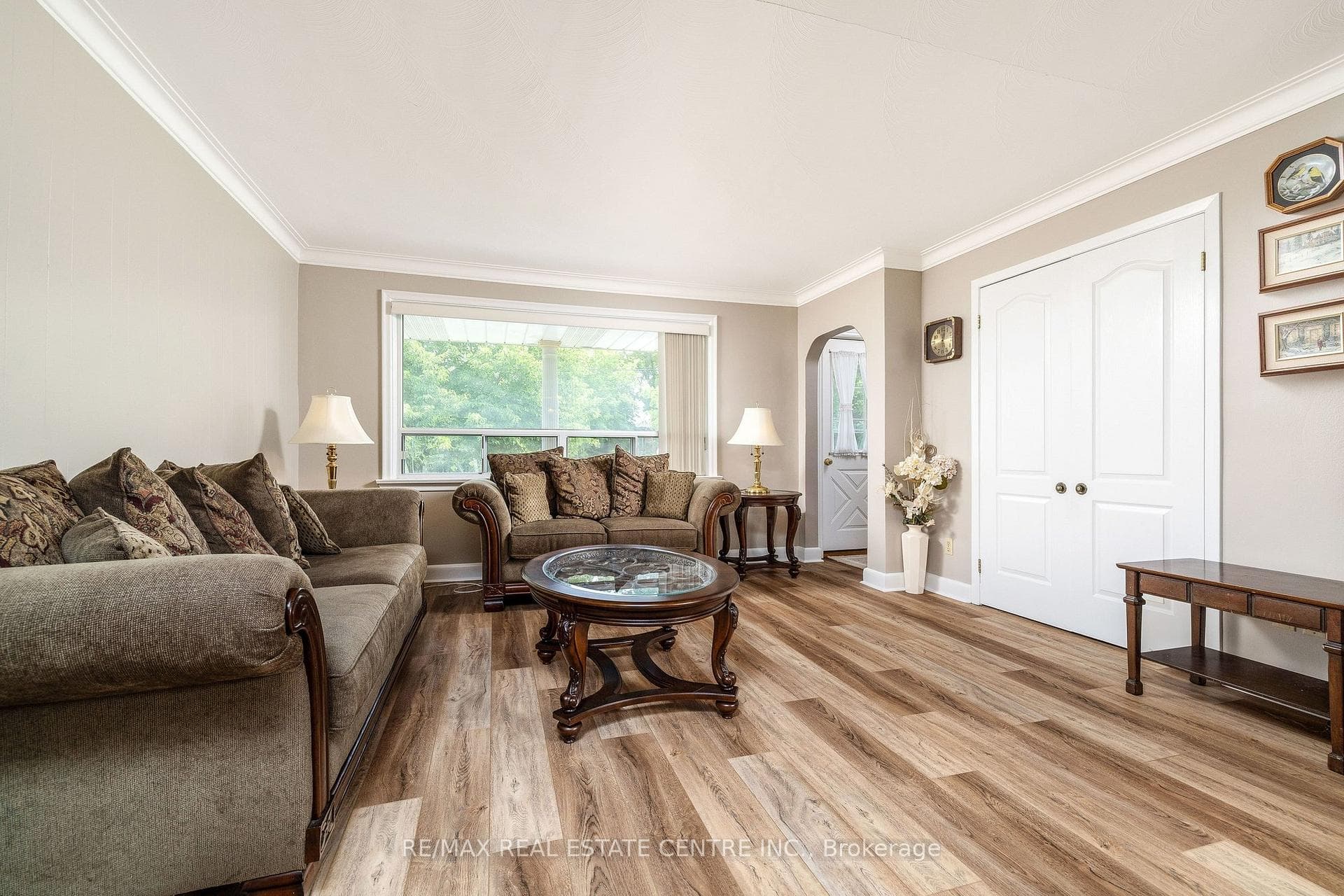3161 Steeles Avenue photo 6