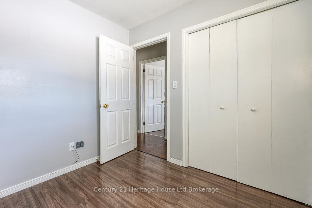 2 Chippewa Avenue photo 18