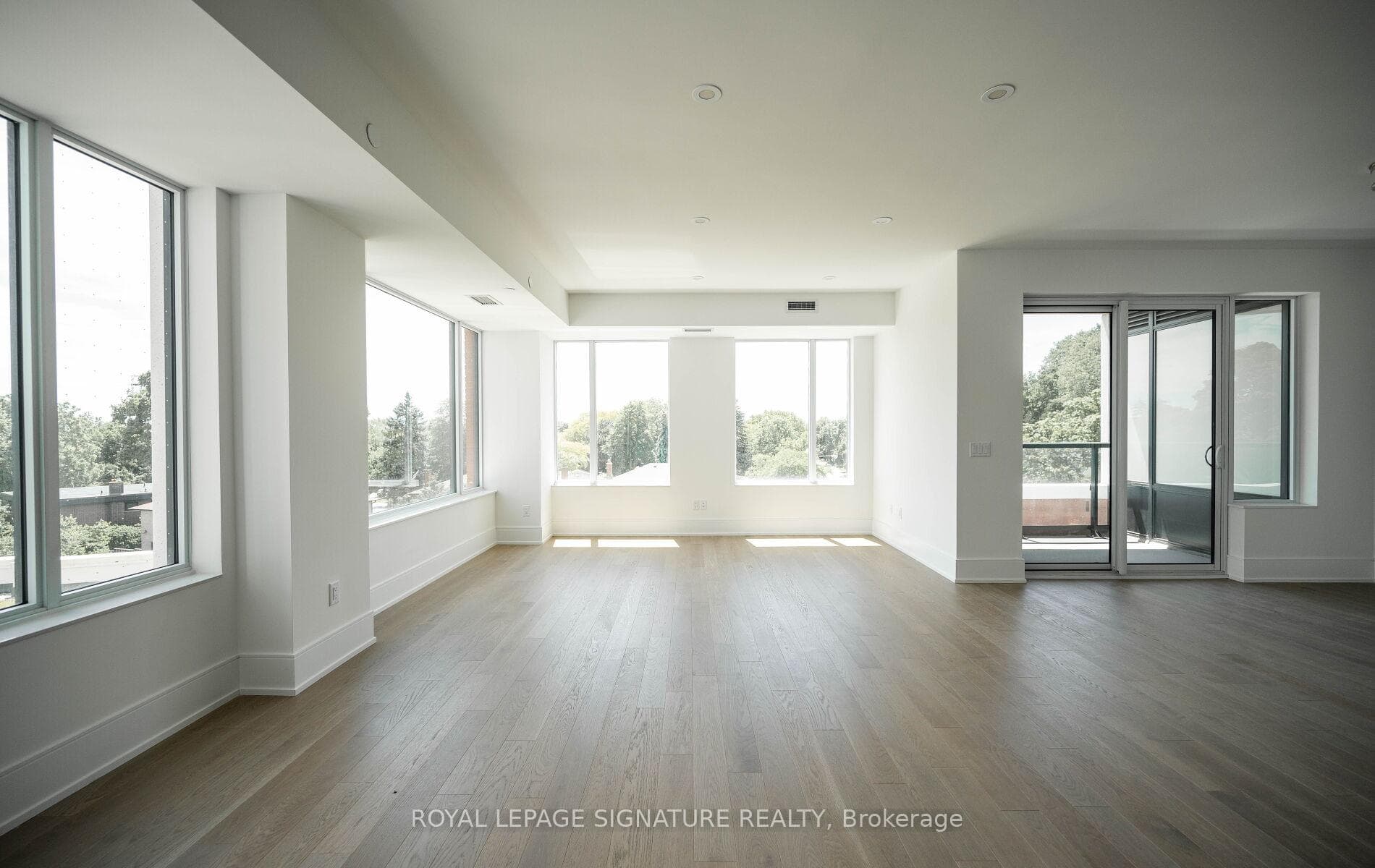 259 The Kingsway N/A Unit 309 photo 12