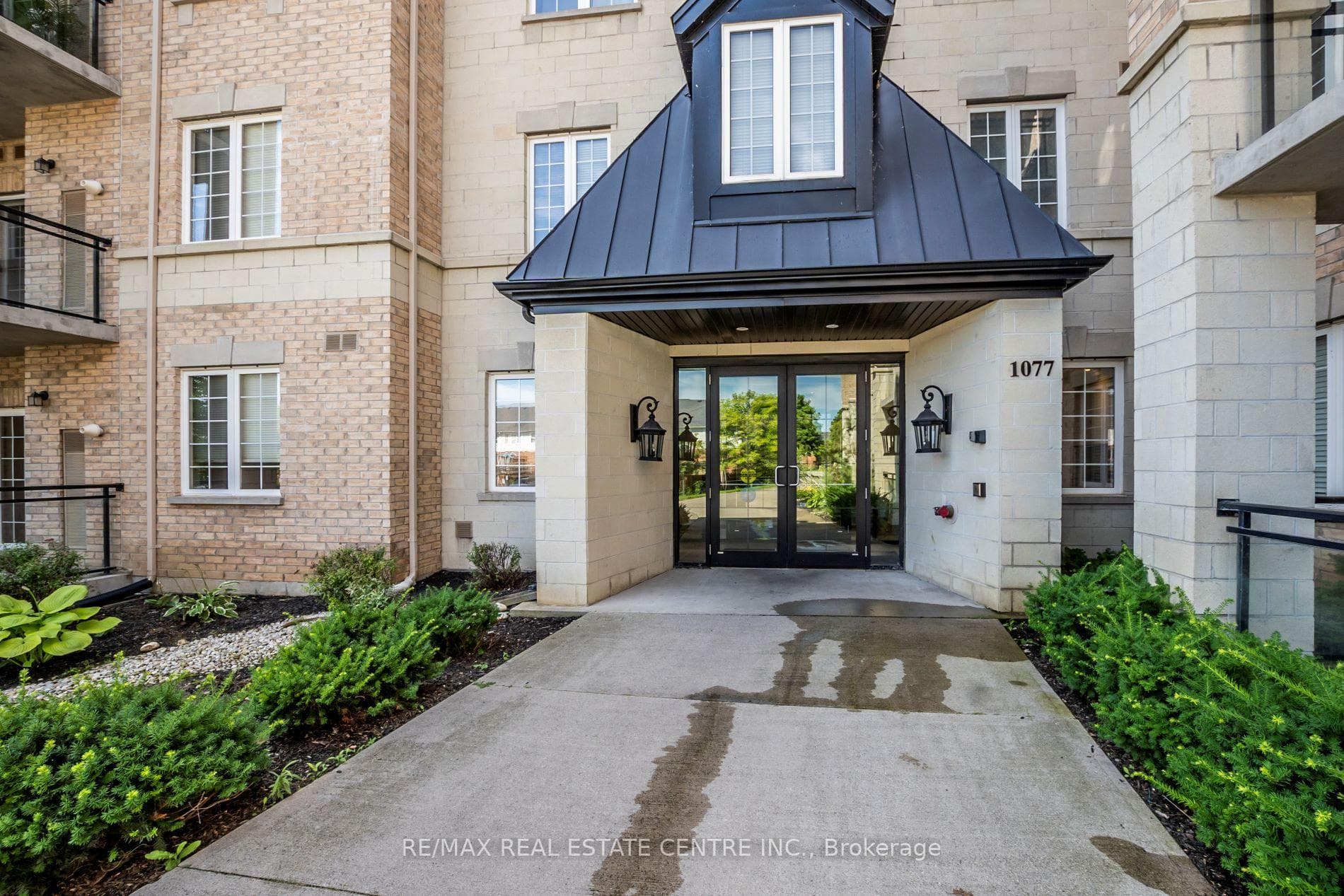 1077 Gordon Street Unit 317 photo 1