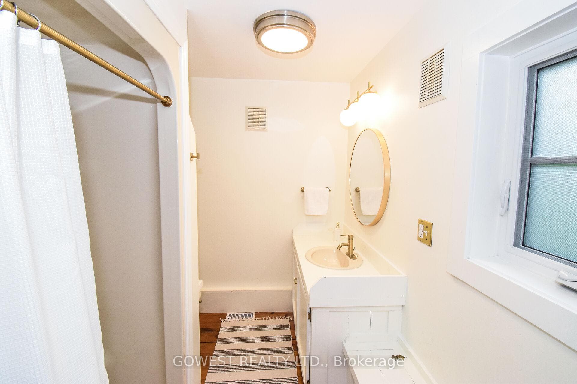 98 Delater Street photo 13