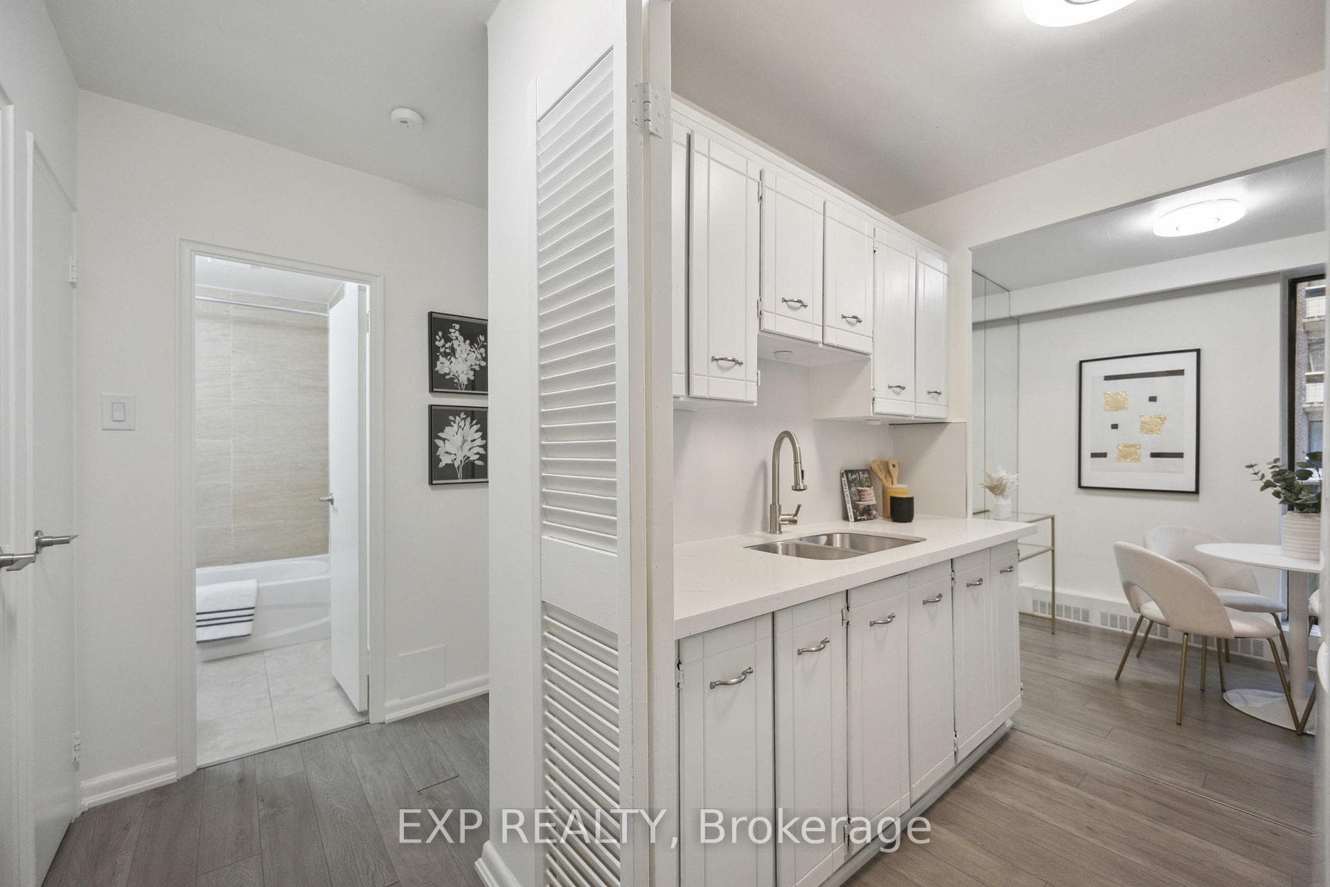 915 Midland Avenue Unit 208 photo 26