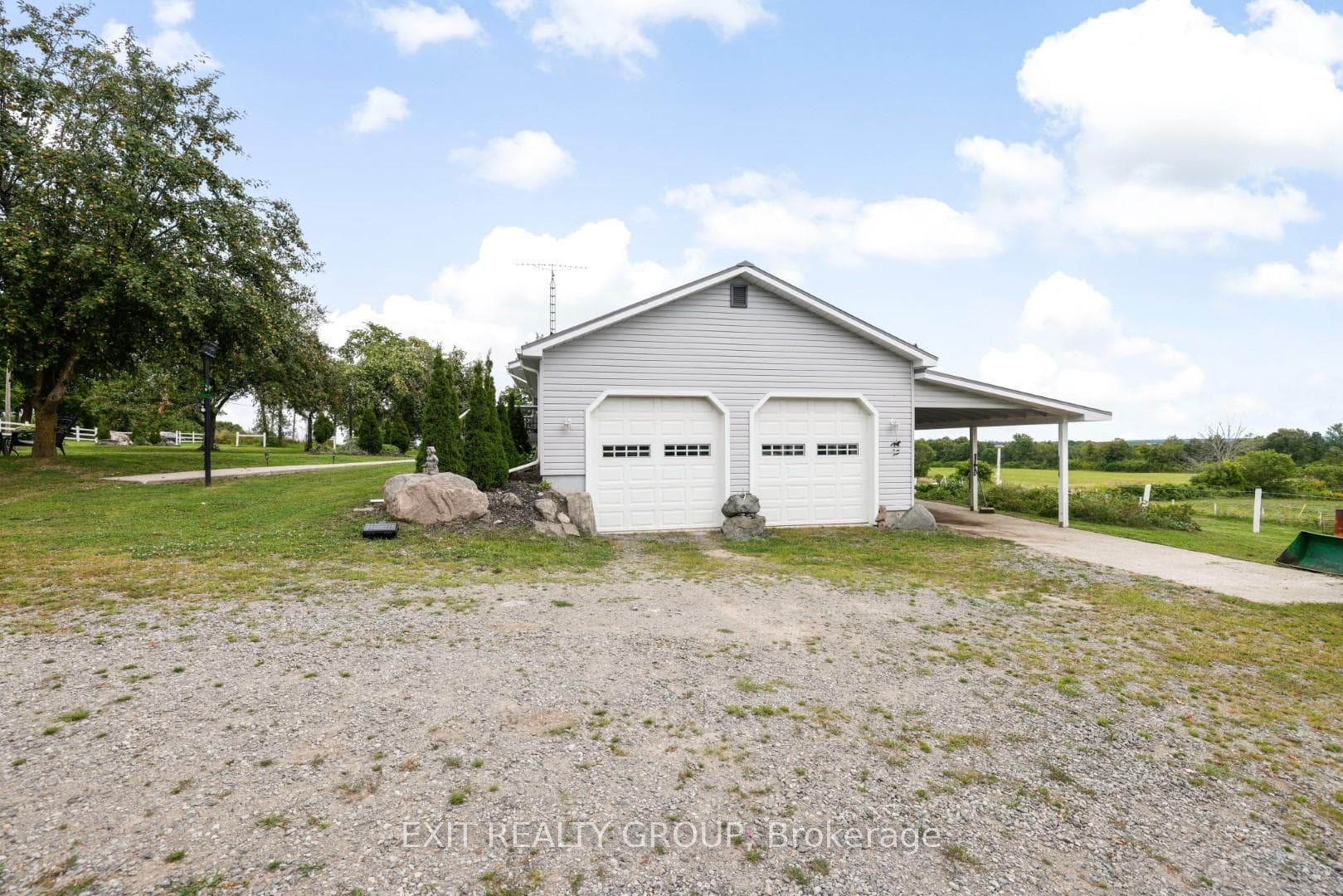 471 Wellmans Road photo 33
