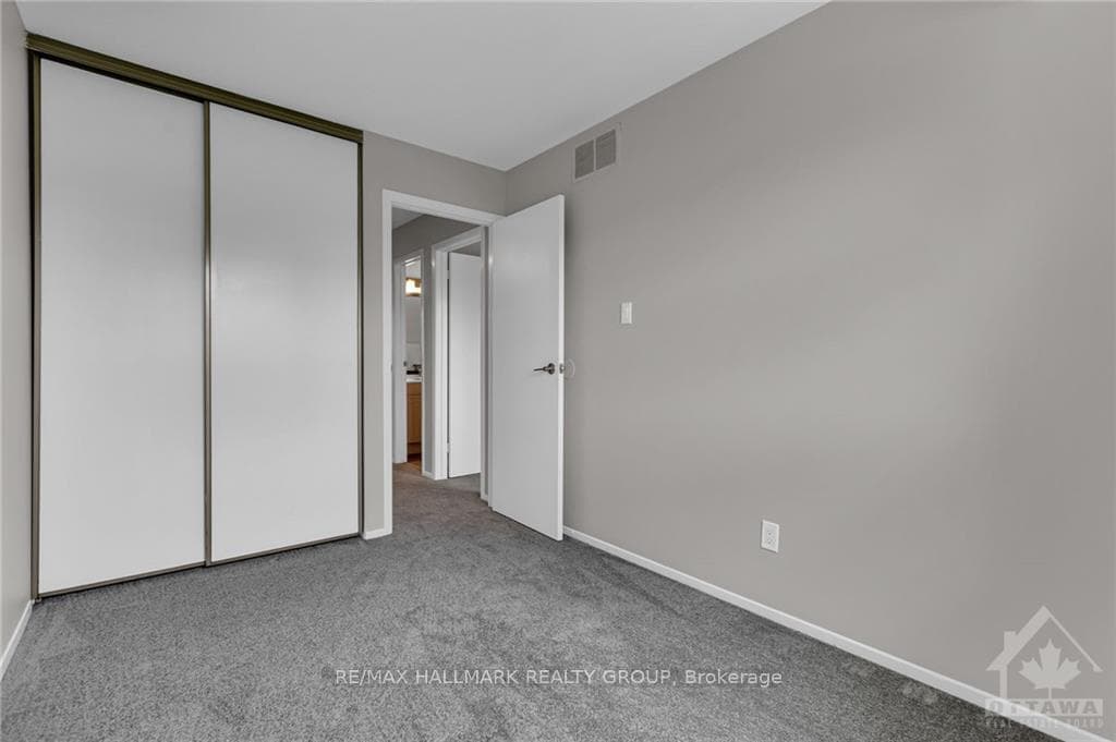 61 BENTBROOK Crescent photo 20