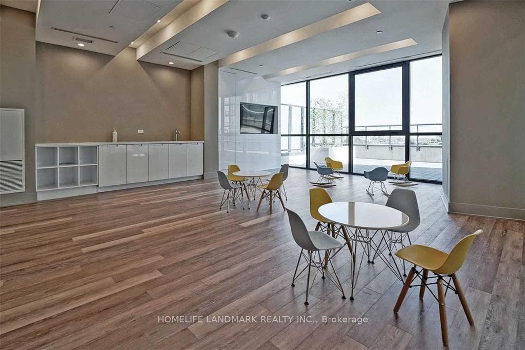 35 Watergarden Drive Unit 1611 photo 17