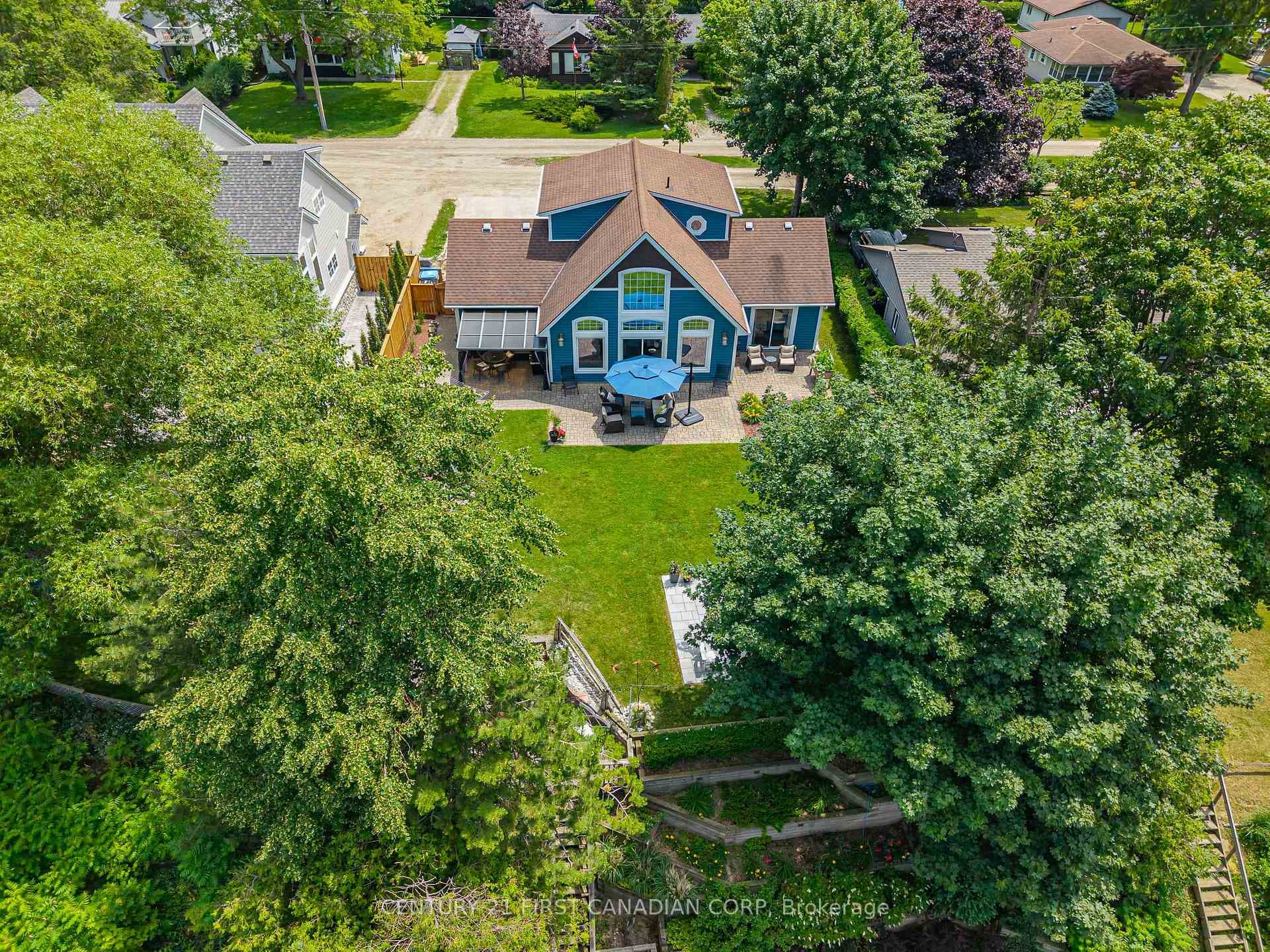 71257 Elizabeth Street photo 45