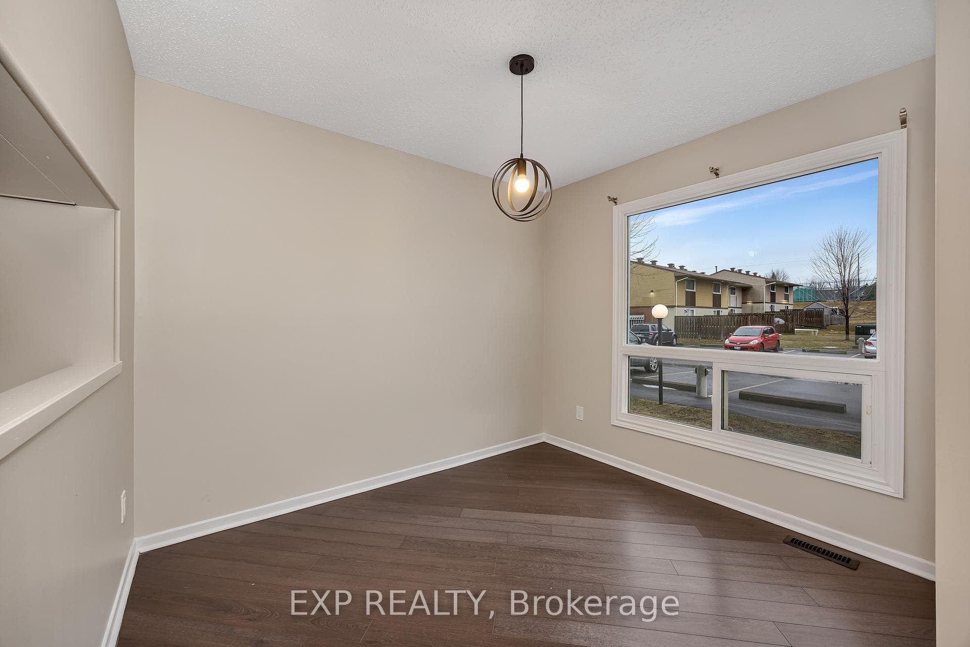 2570 Southvale Crescent Unit 104 photo 3