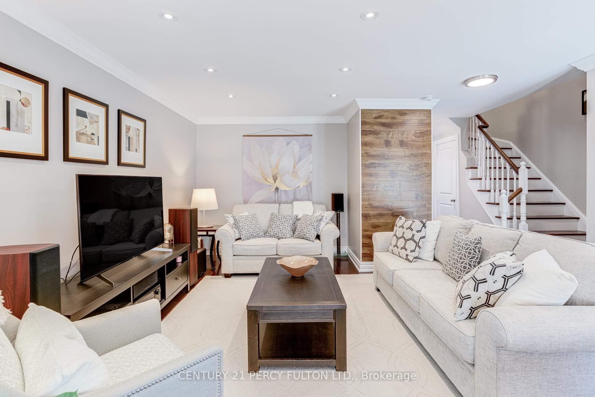 523 Church Street photo 7