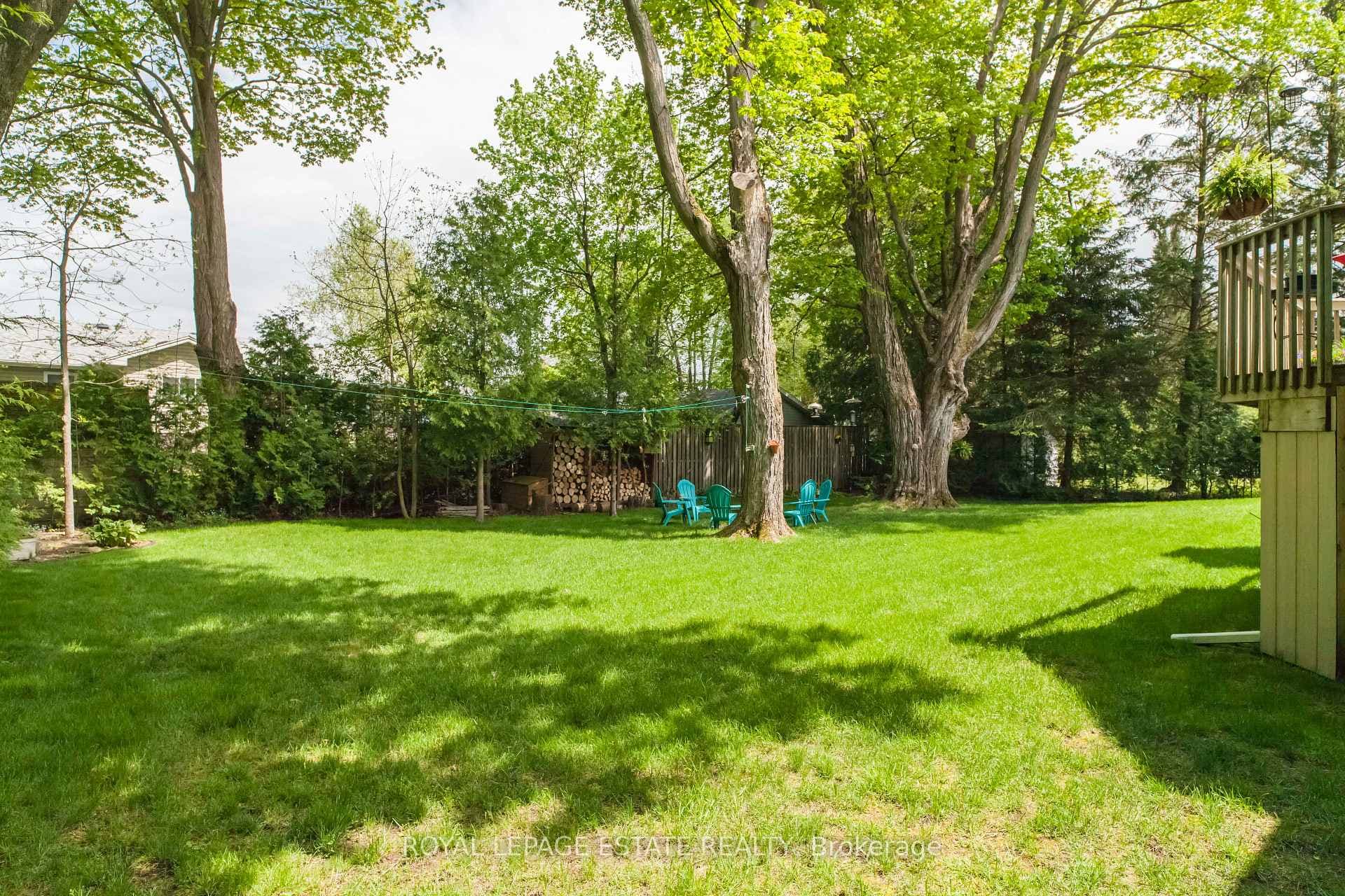 19 Dorena Crescent photo 5