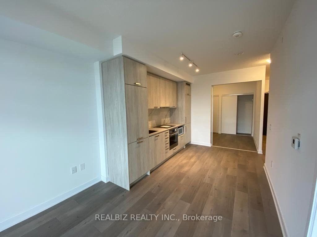 10 Honeycrisp Crescent Unit 618 photo 20