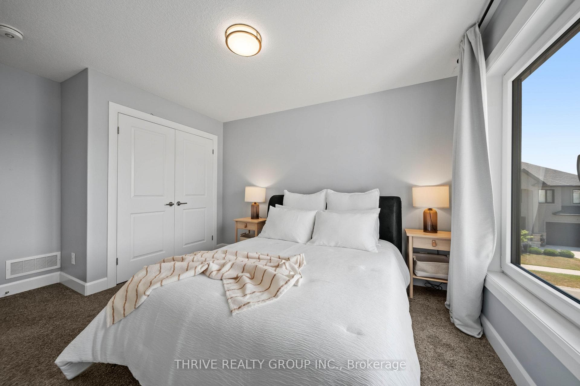 2084 Tyson Walk photo 35