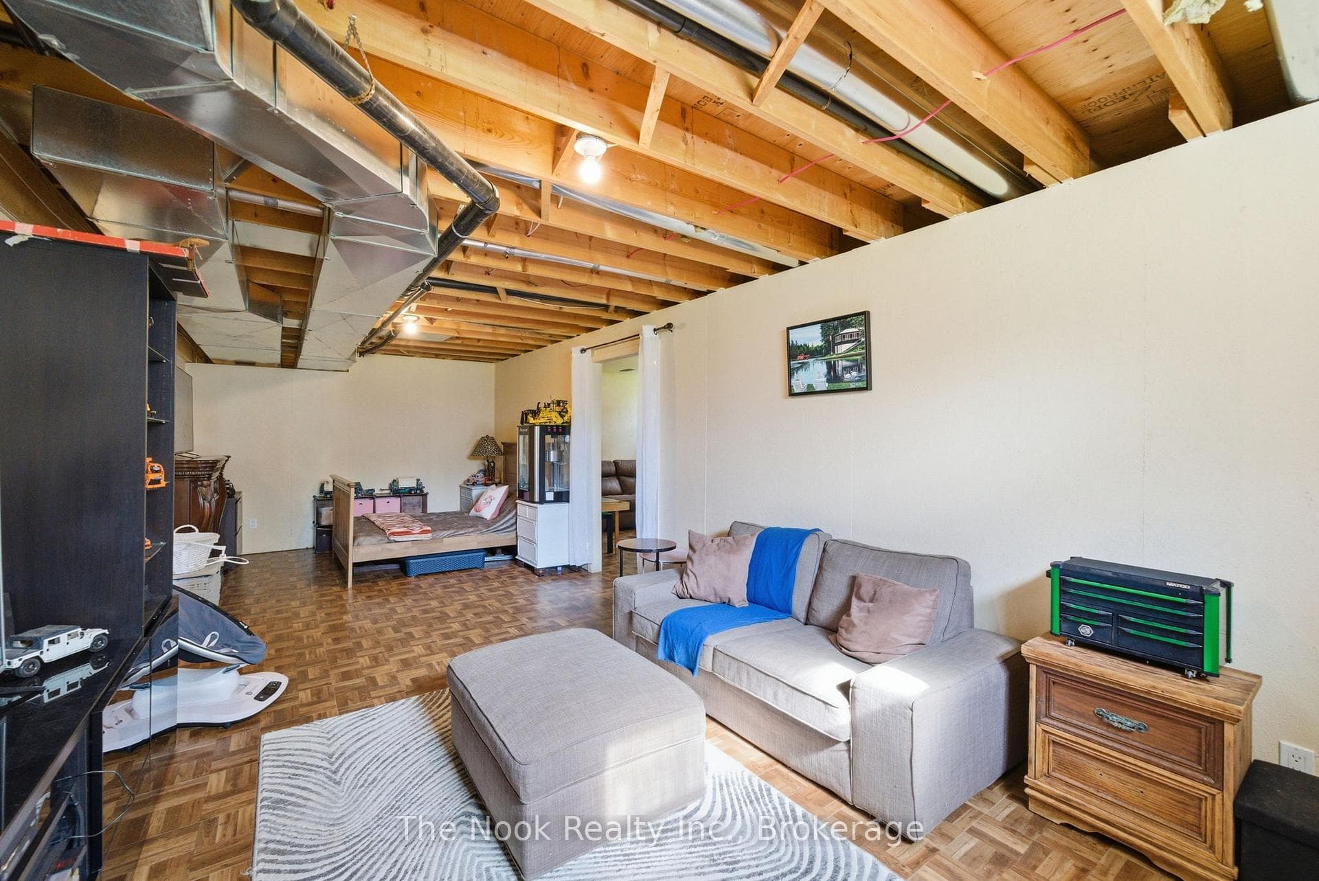 4 McGillivray Lane photo 31