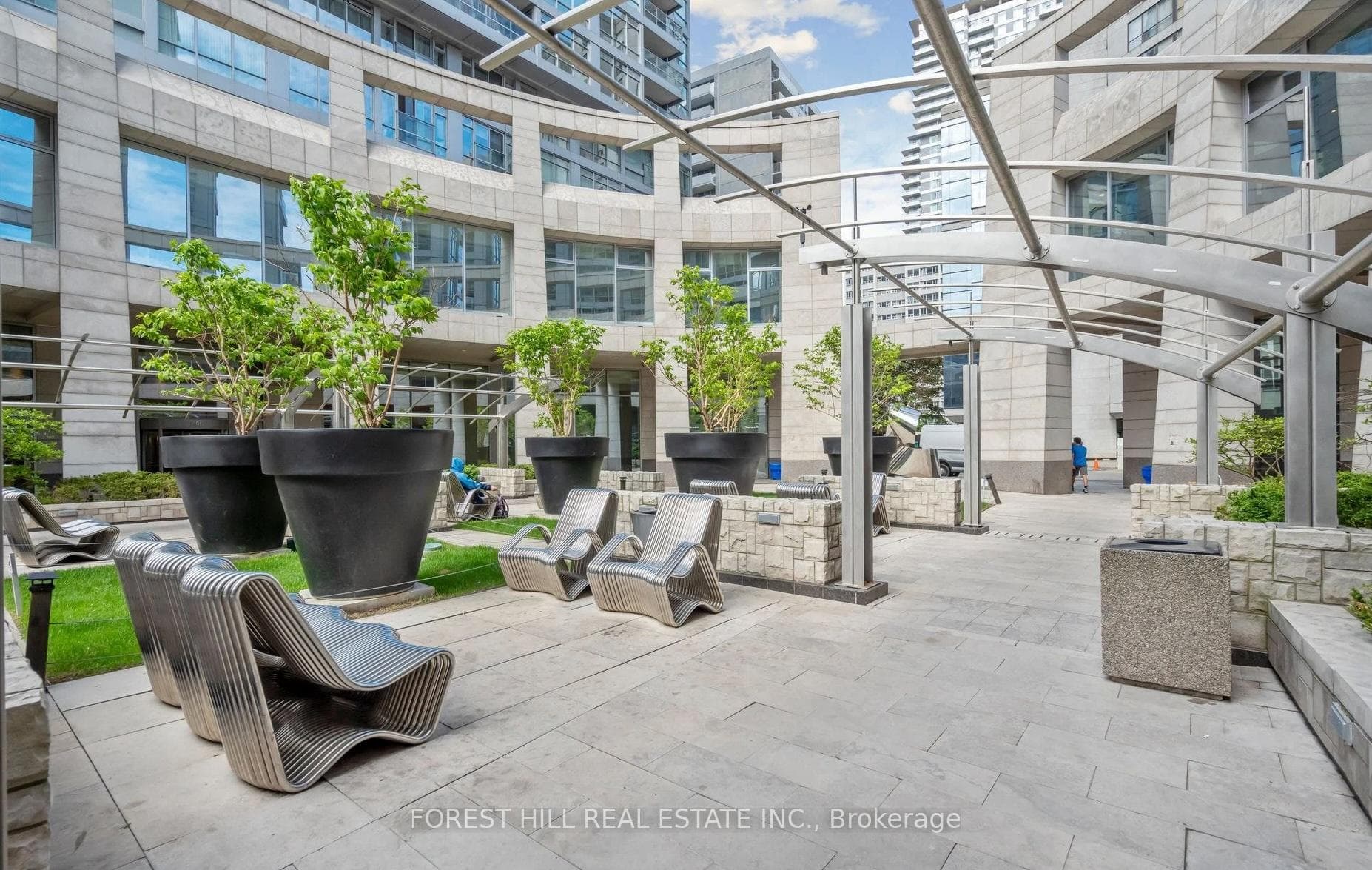 2181 Yonge Street Unit 2704 photo 22