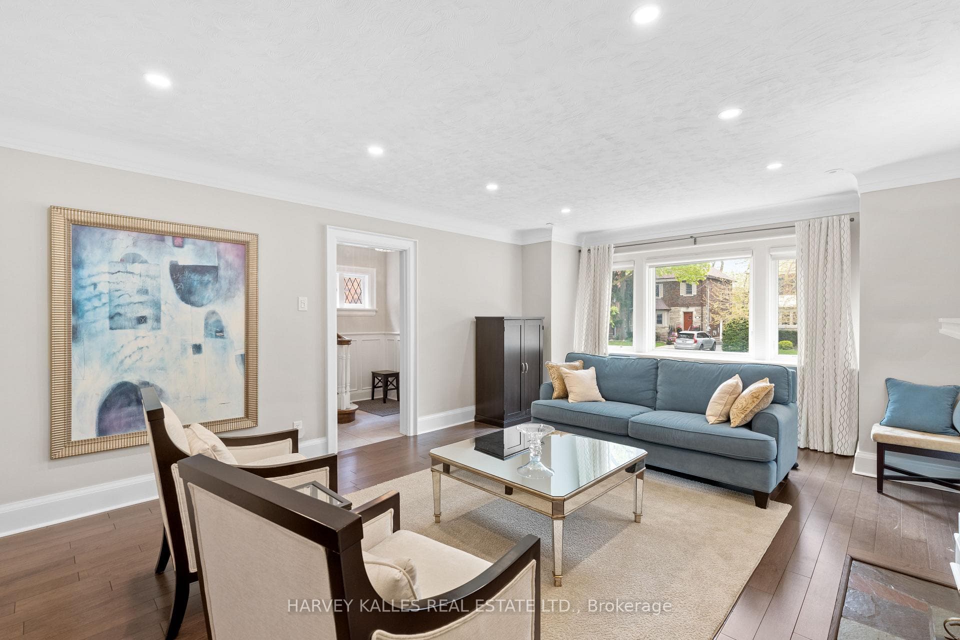 132 Hillhurst Boulevard photo 9