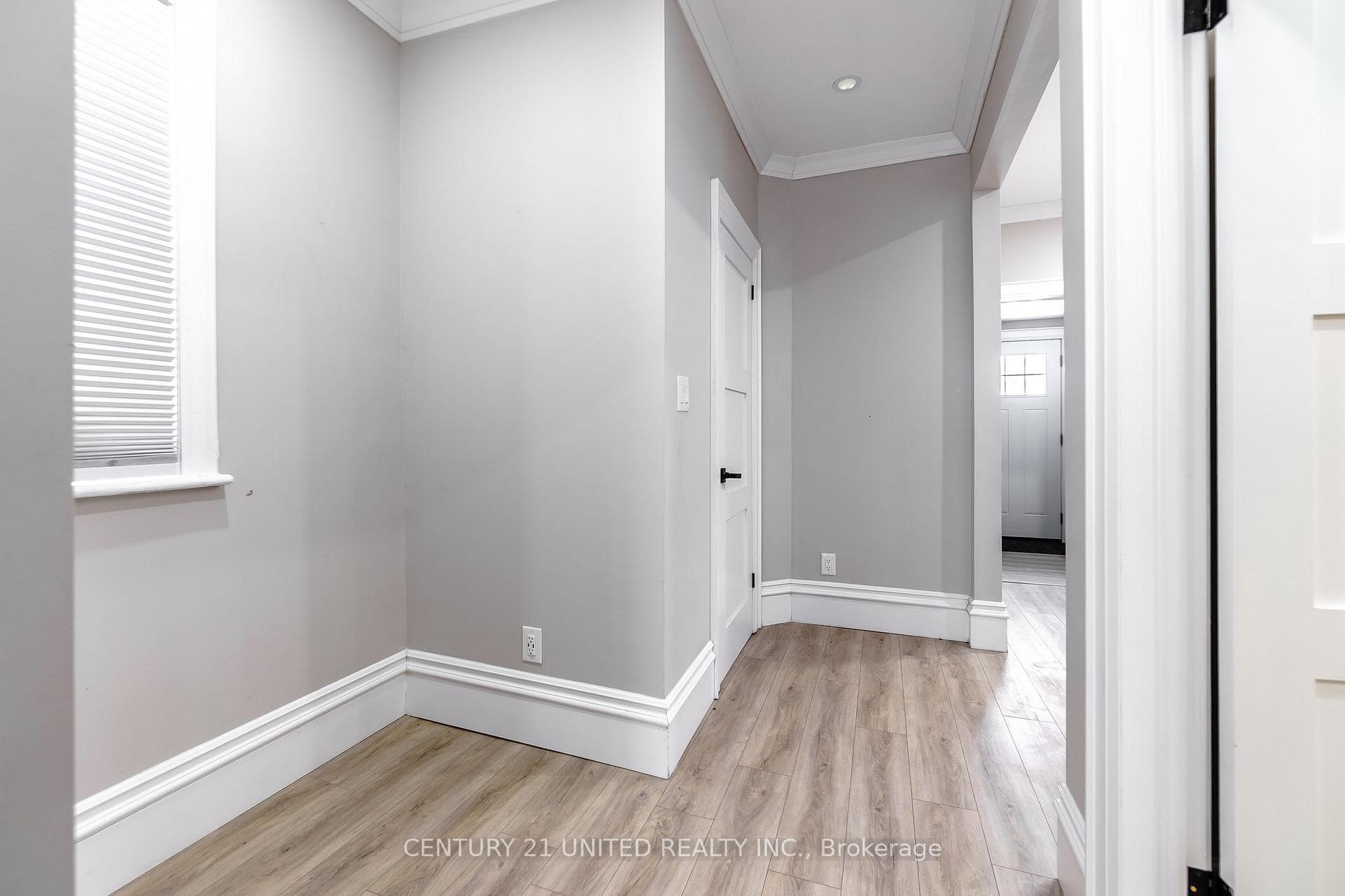 218 Park Street photo 11