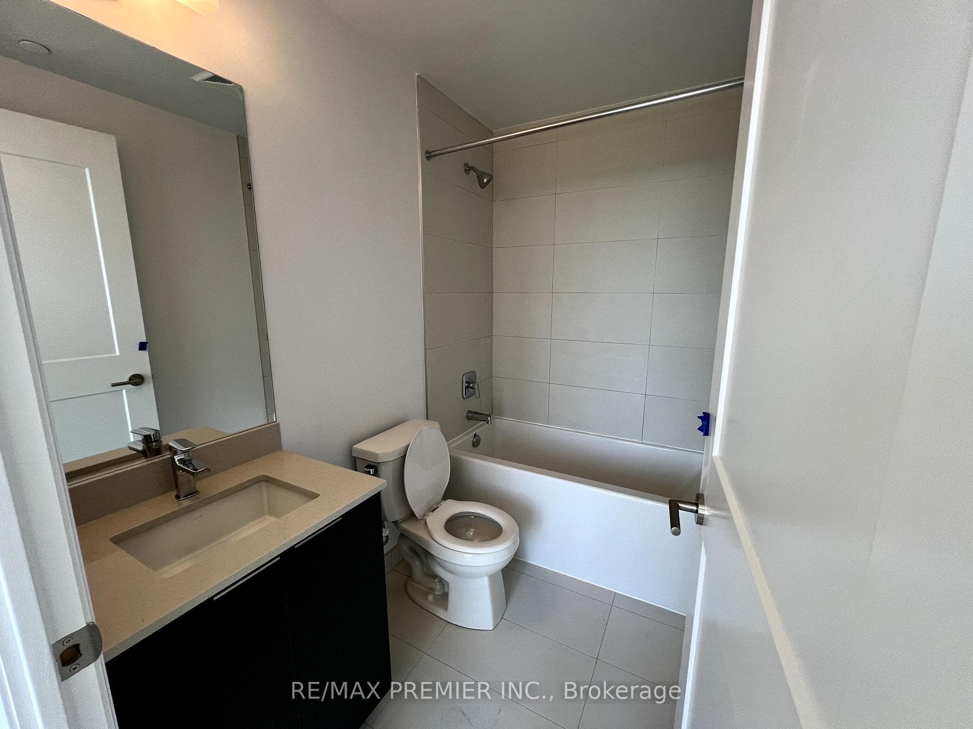 25 Holly Street Unit 1207 photo 10
