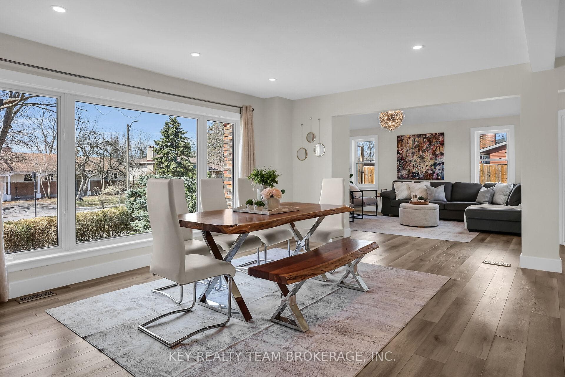 13 Marsdale Drive photo 19