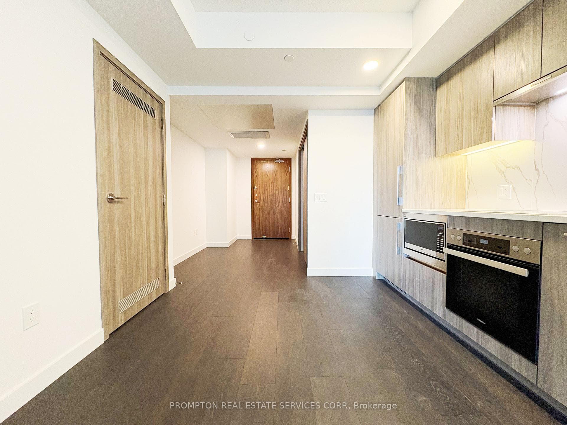3 Concord Cityplace Way Unit 1809 photo 5